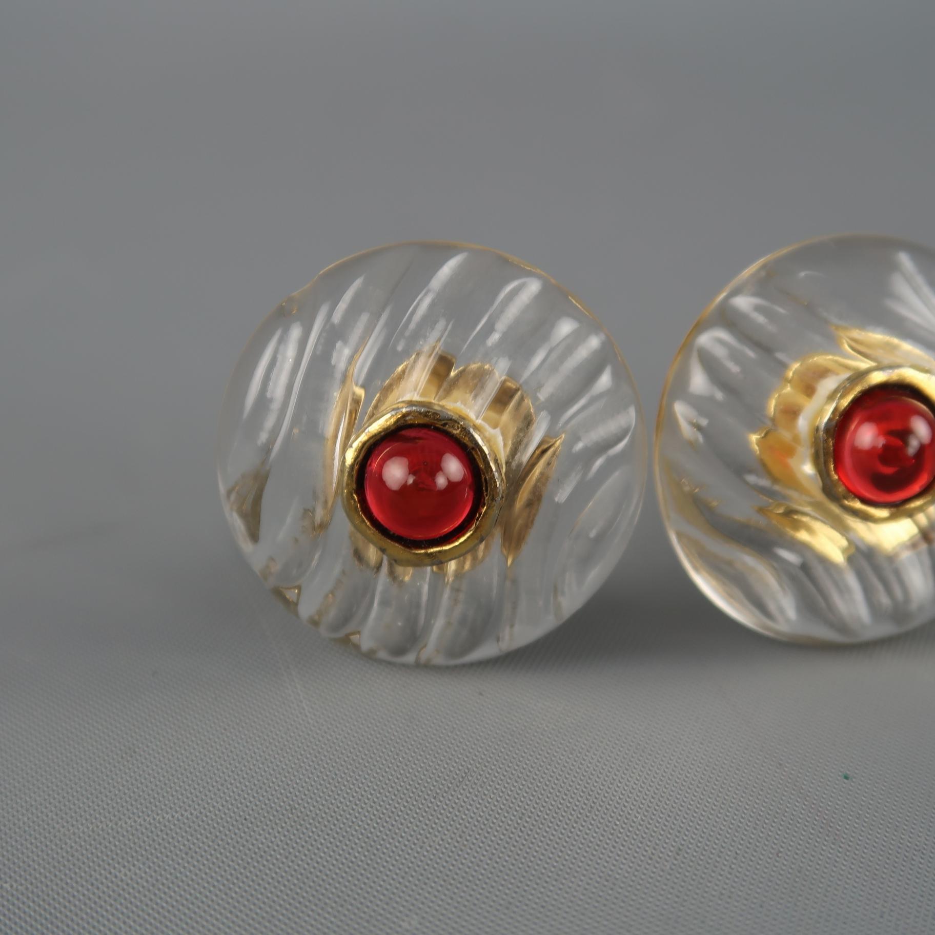  Vintage CHANEL Clear Textured Lucite Gold Gem Circle Cip On Earrings In Good Condition In San Francisco, CA