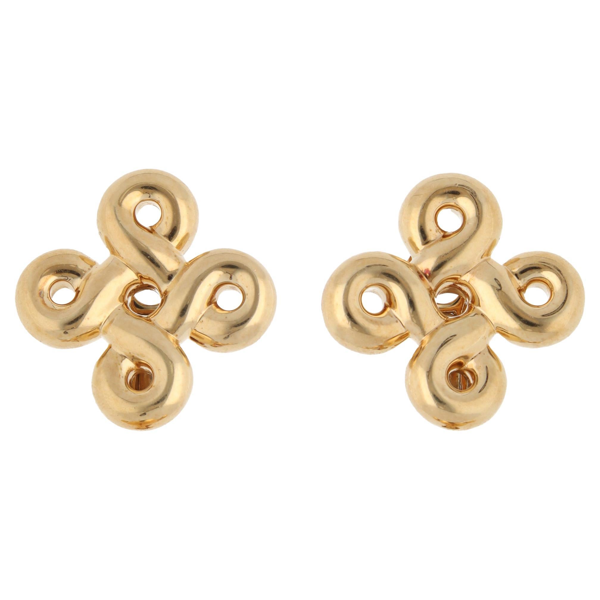Vintage Chanel Clip Earrings in Yellow Gold For Sale