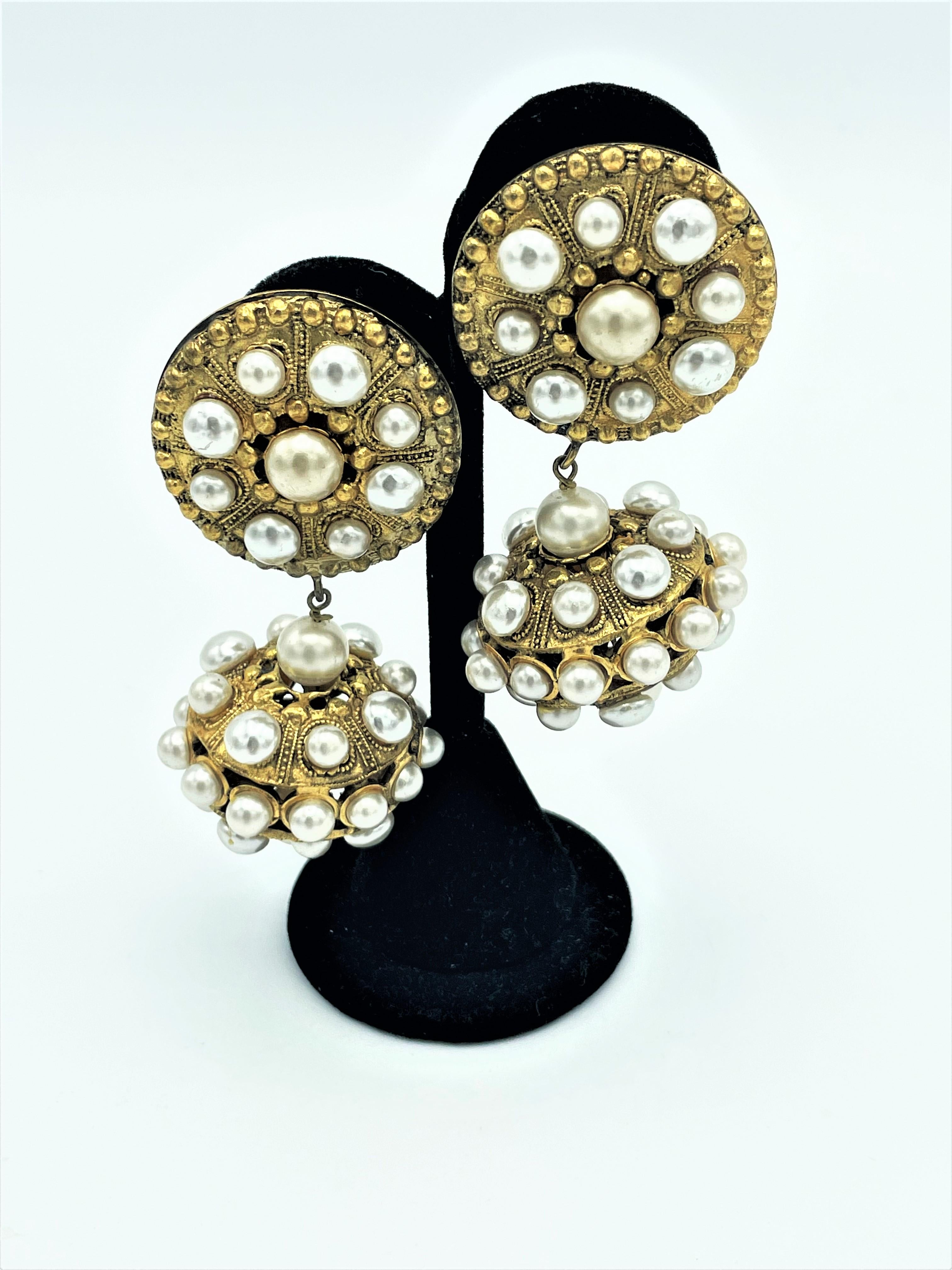 Artisan Vintage CHANEL clip-on earring by  R. Goossens,  signed  1970/80 gold plated  For Sale