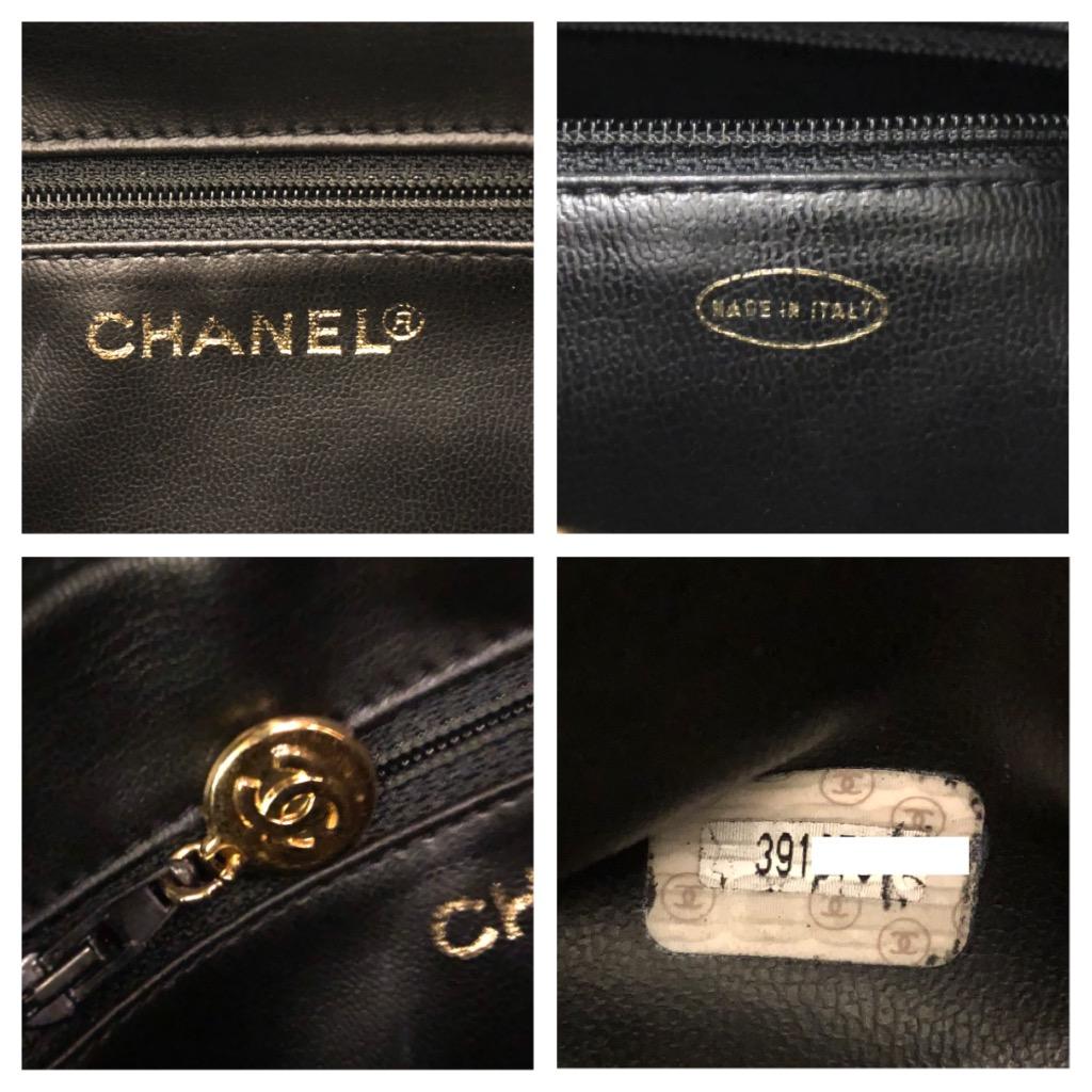 1990s Vintage CHANEL Coated Canvas Vanity Pouch Clutch Bag Black For Sale 5