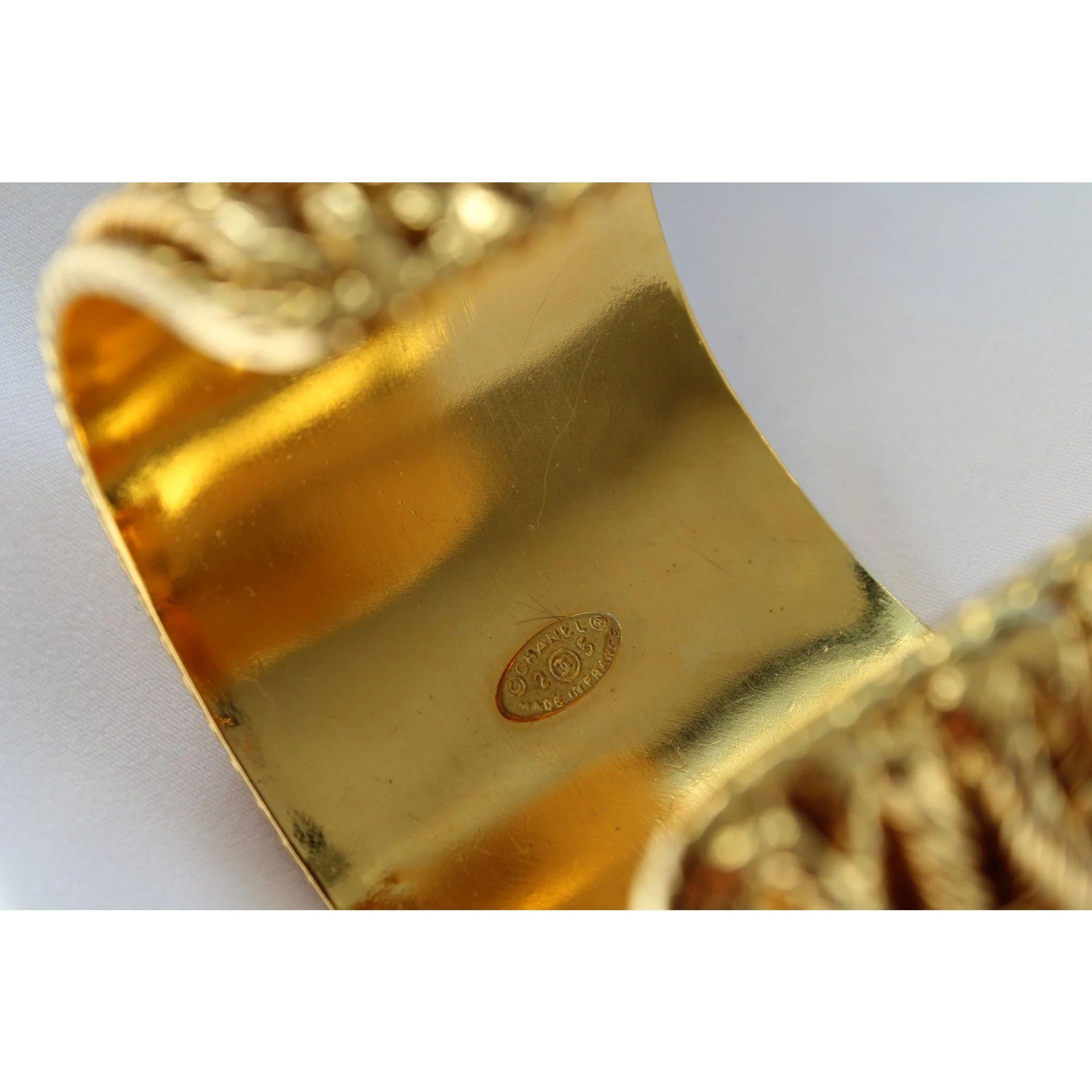 Vintage Chanel Cuff Bracelet, 1980s, 24 Karat Gold Plated, 1986 Collection In Excellent Condition In London, GB