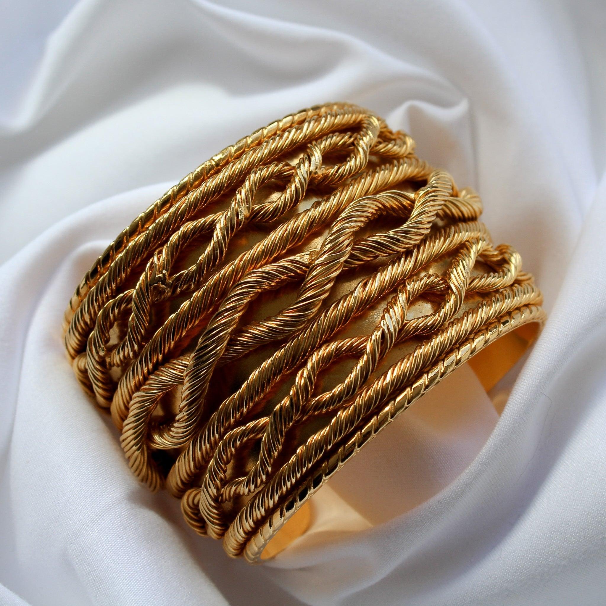 Vintage Chanel Cuff Bracelet 1980s - Collection 25, 1986 In Excellent Condition In London, GB