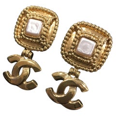 Vintage 1994 Chanel clip Earrings – Secondista