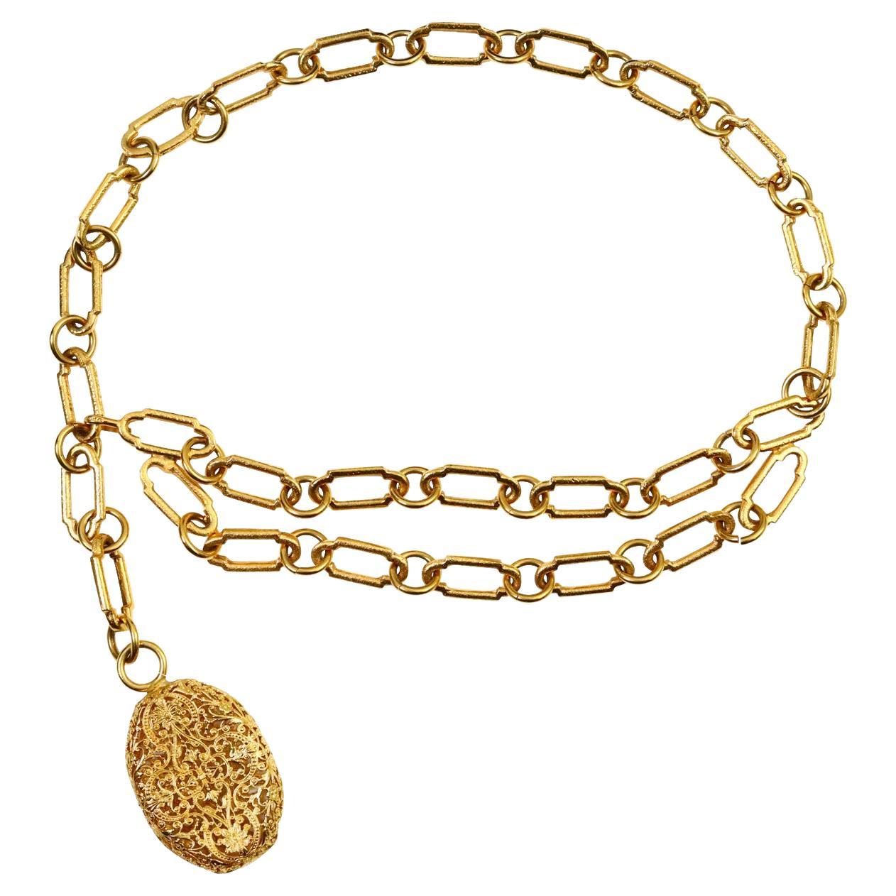 Vintage Chanel Dangling Byzantine Gold Belt For Sale 1