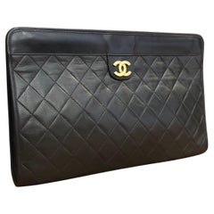 Vintage CHANEL Bolso de mano grande de piel de cordero acolchada con diamantes de dos tonos