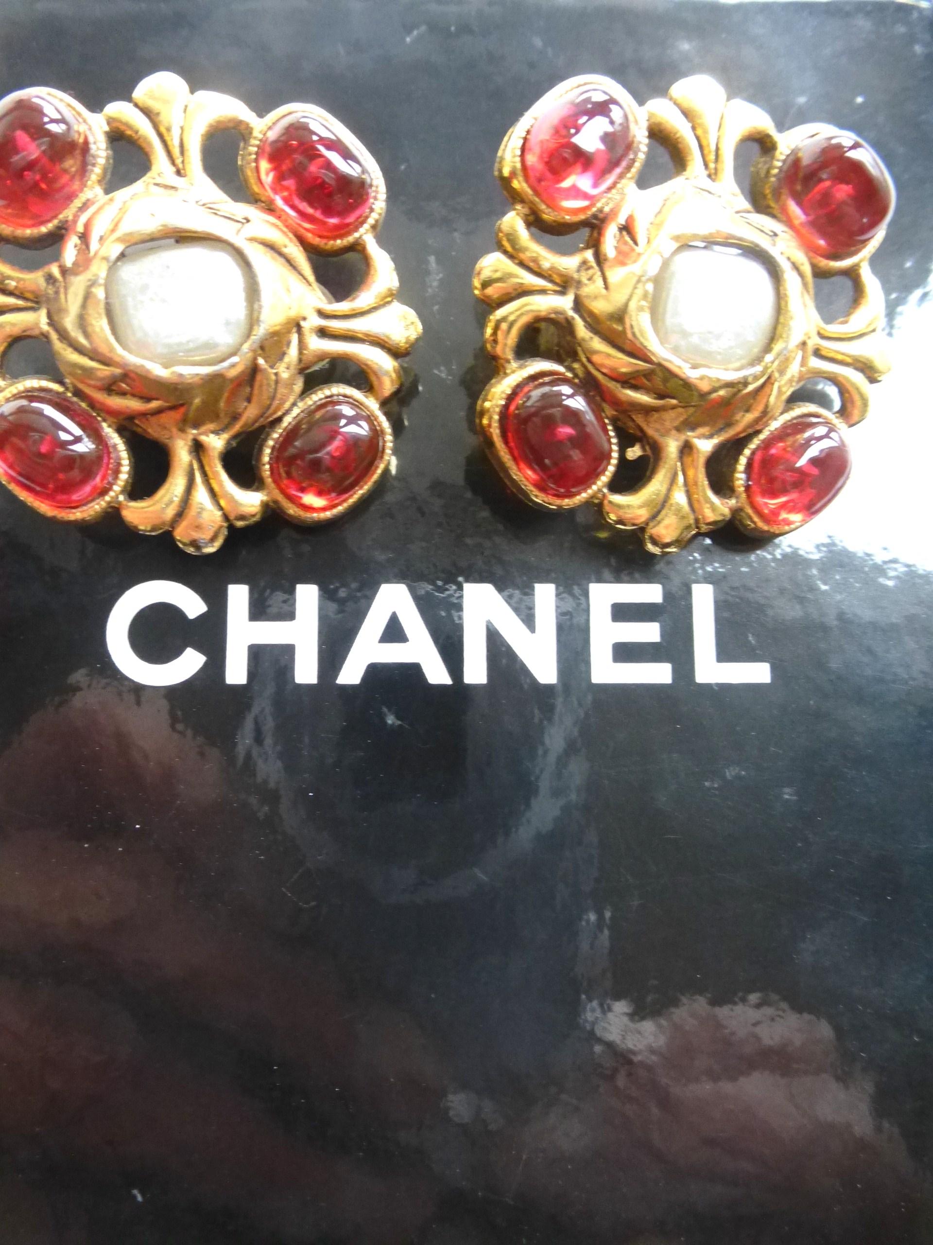 Vintage Chanel Clip-on Earring, by House of Gripoix gold plated 1985 1