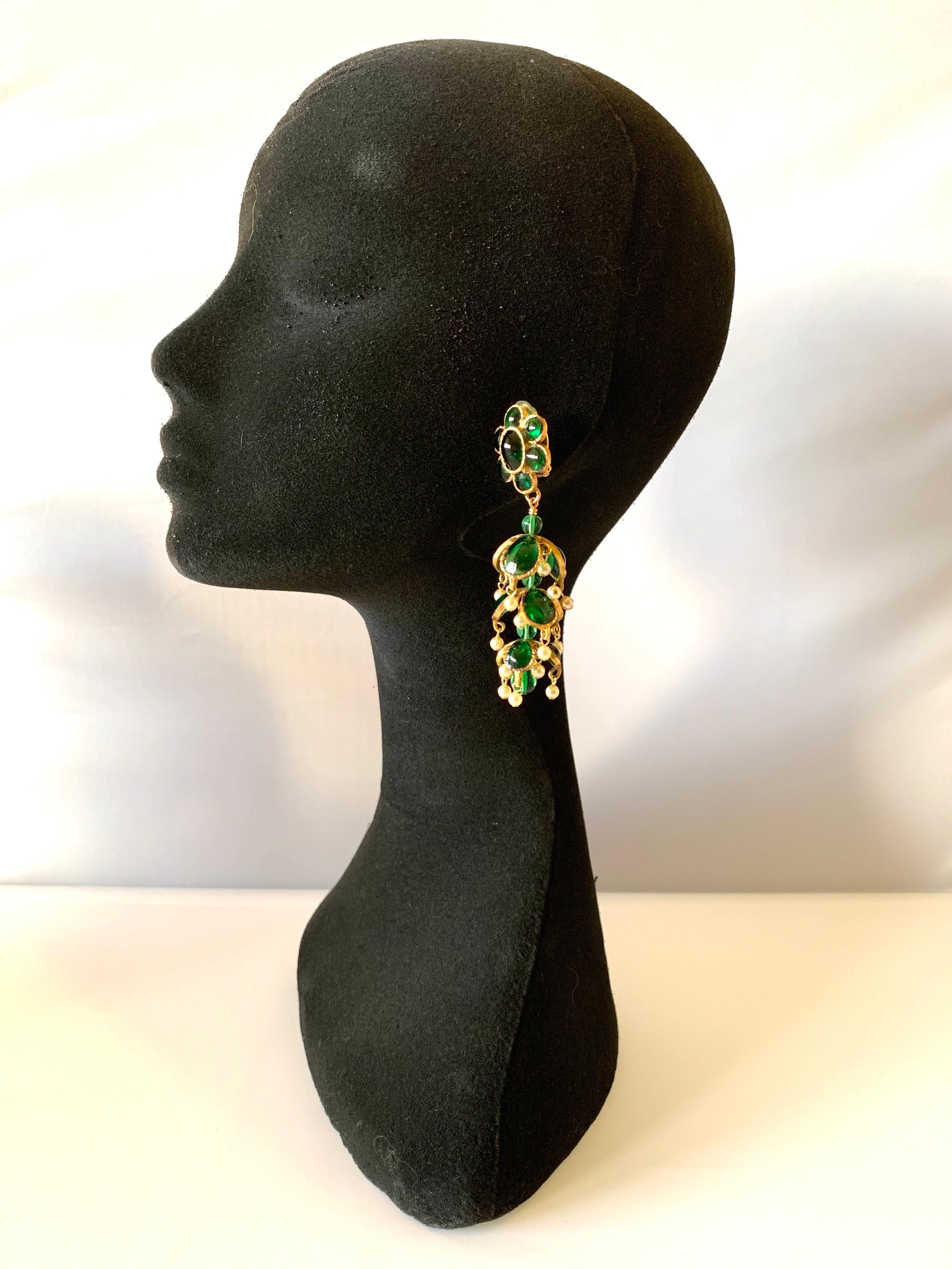 Vintage Chanel Emerald and Pearl Mughal Statement Earrings  In Excellent Condition In Palm Springs, CA