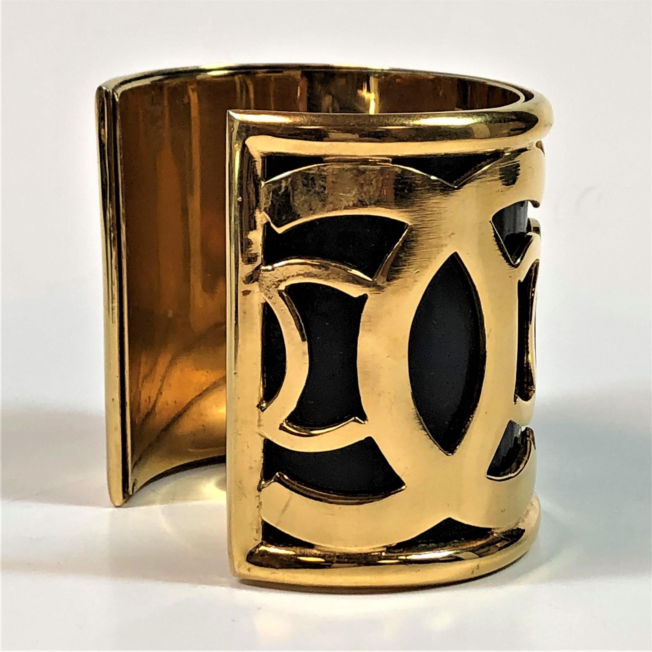 Vintage Chanel Extra Wide Black Cuff With Gold Tone CC Logo Designs 2  7/16 inch In Good Condition For Sale In Palm Beach, FL