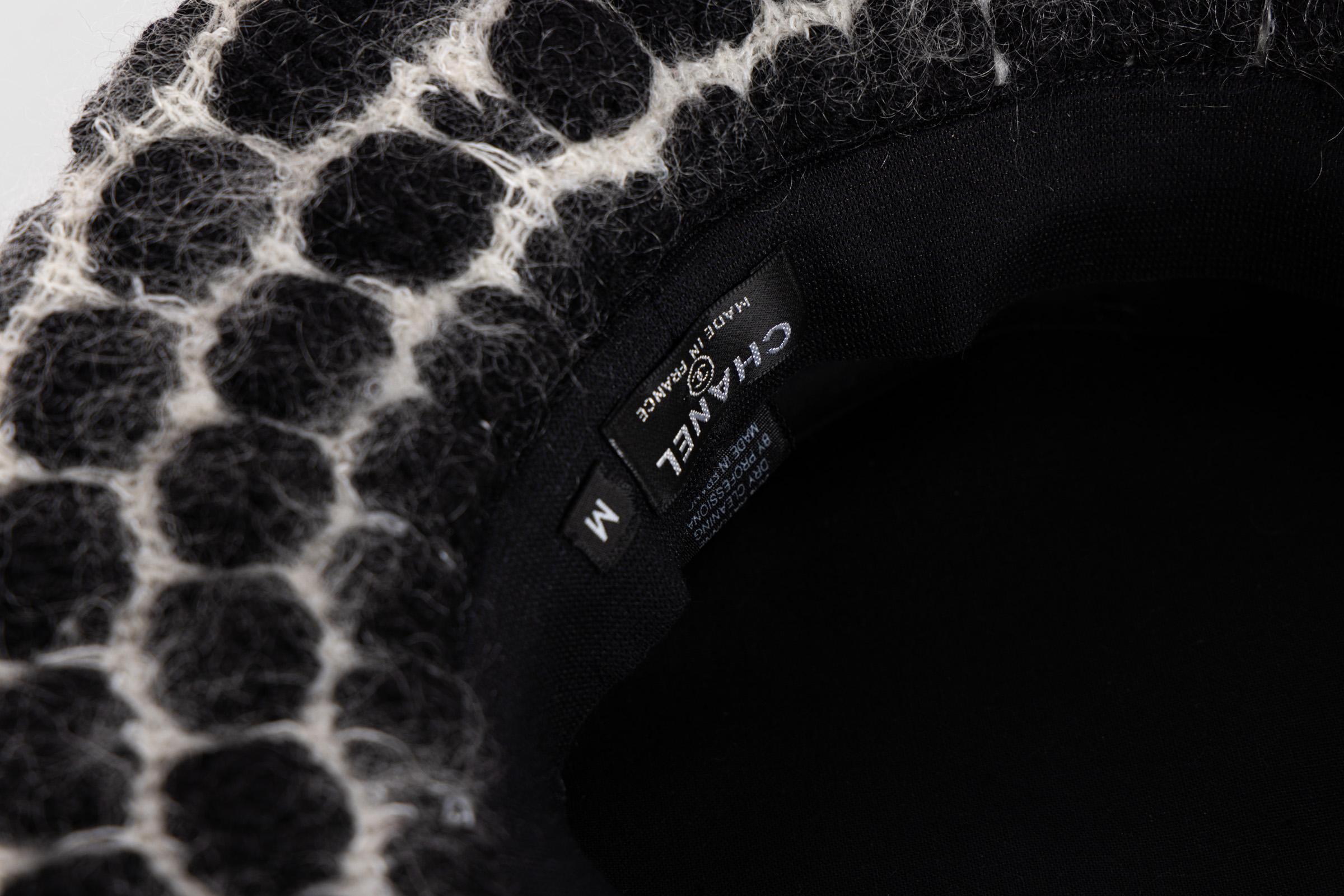 Vintage Chanel F/W 2009 Runway Black & White Mohair Bow Hat For Sale 8