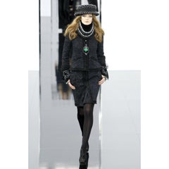 Vintage Chanel F/W 2009 Runway Black & White Mohair Bow Hat