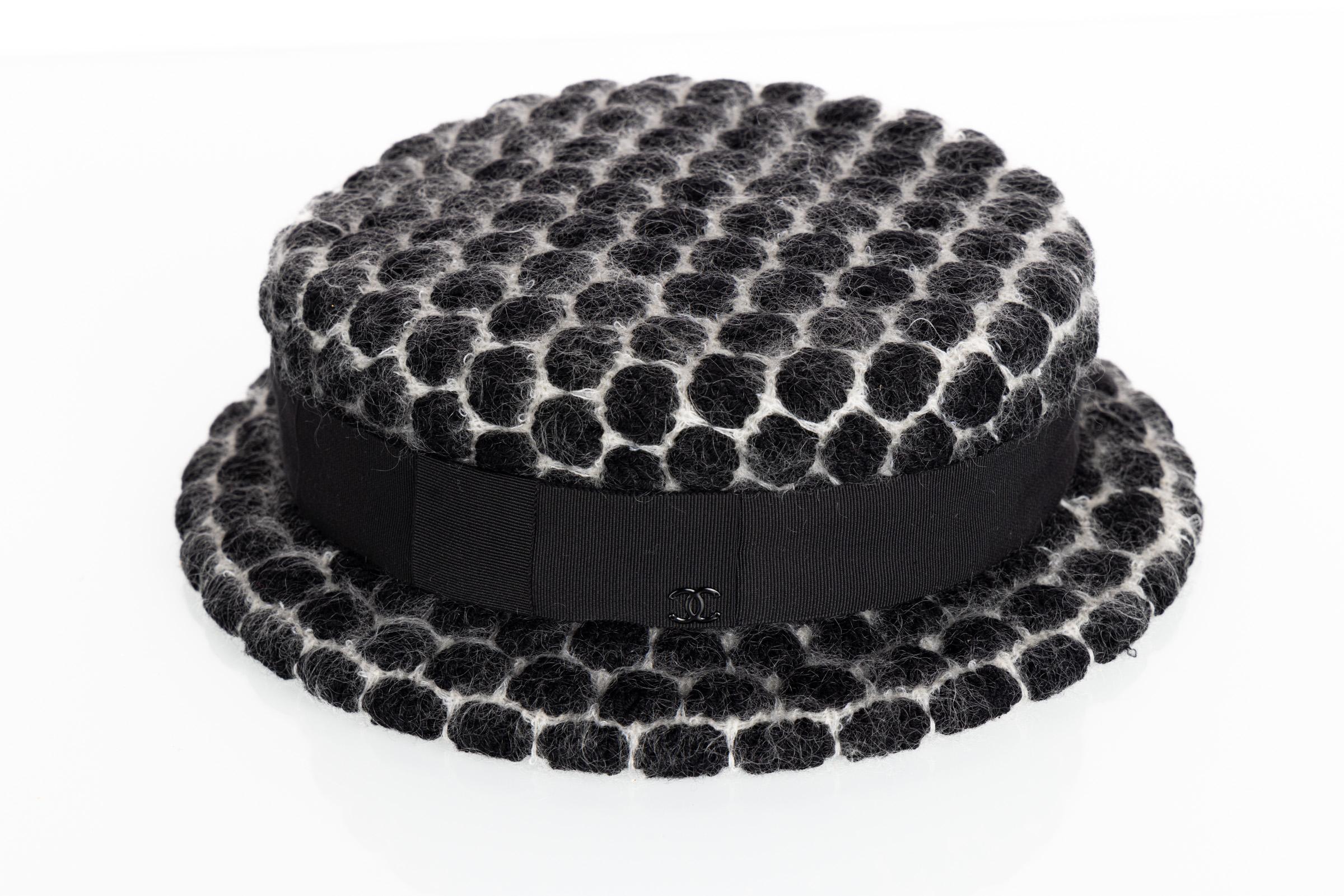 Women's Vintage Chanel F/W 2009 Runway Black & White Mohair Bow Hat For Sale