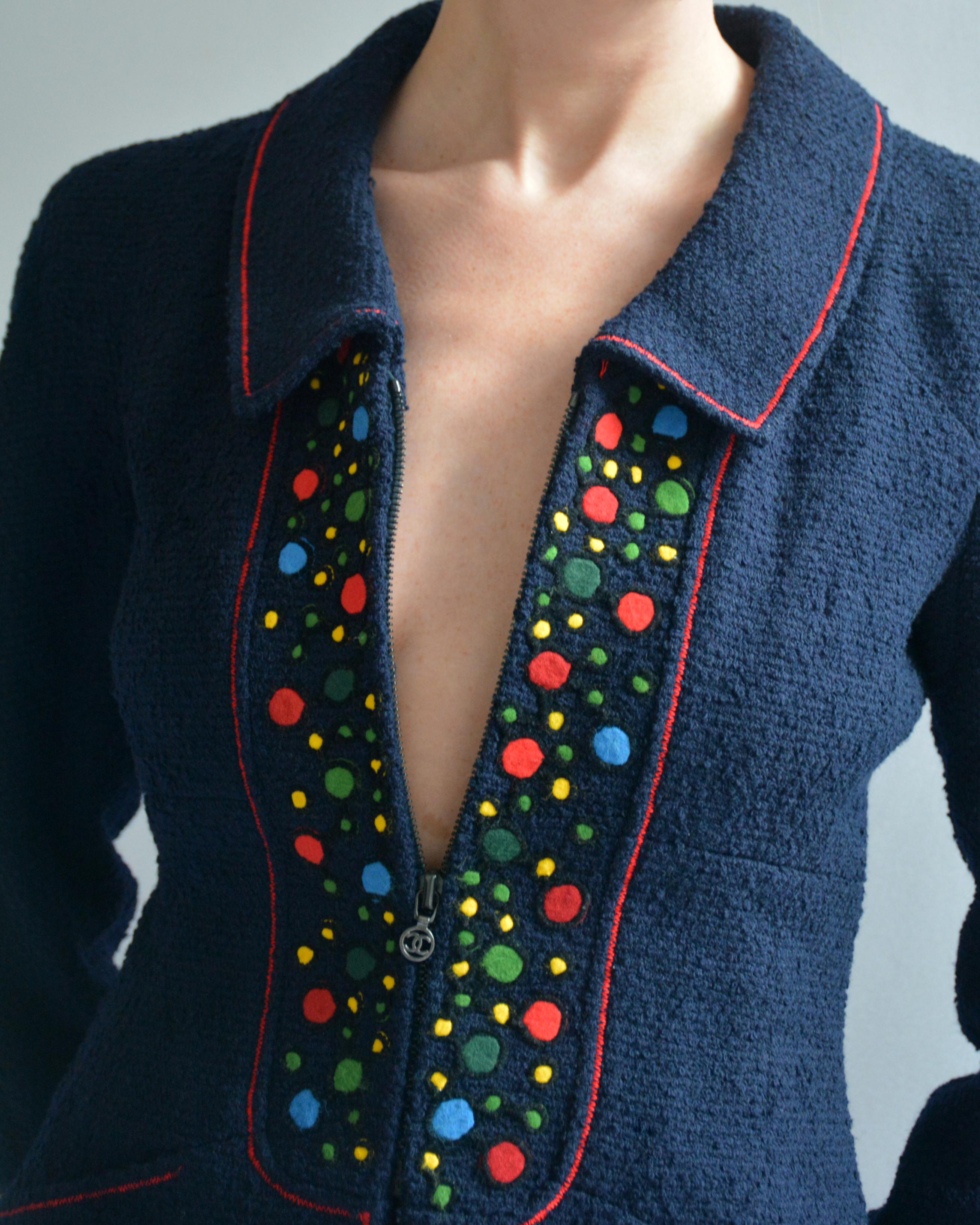 Vintage Chanel Autunno 1997: Giacca Bouclé ricamata in passerella in vendita 1