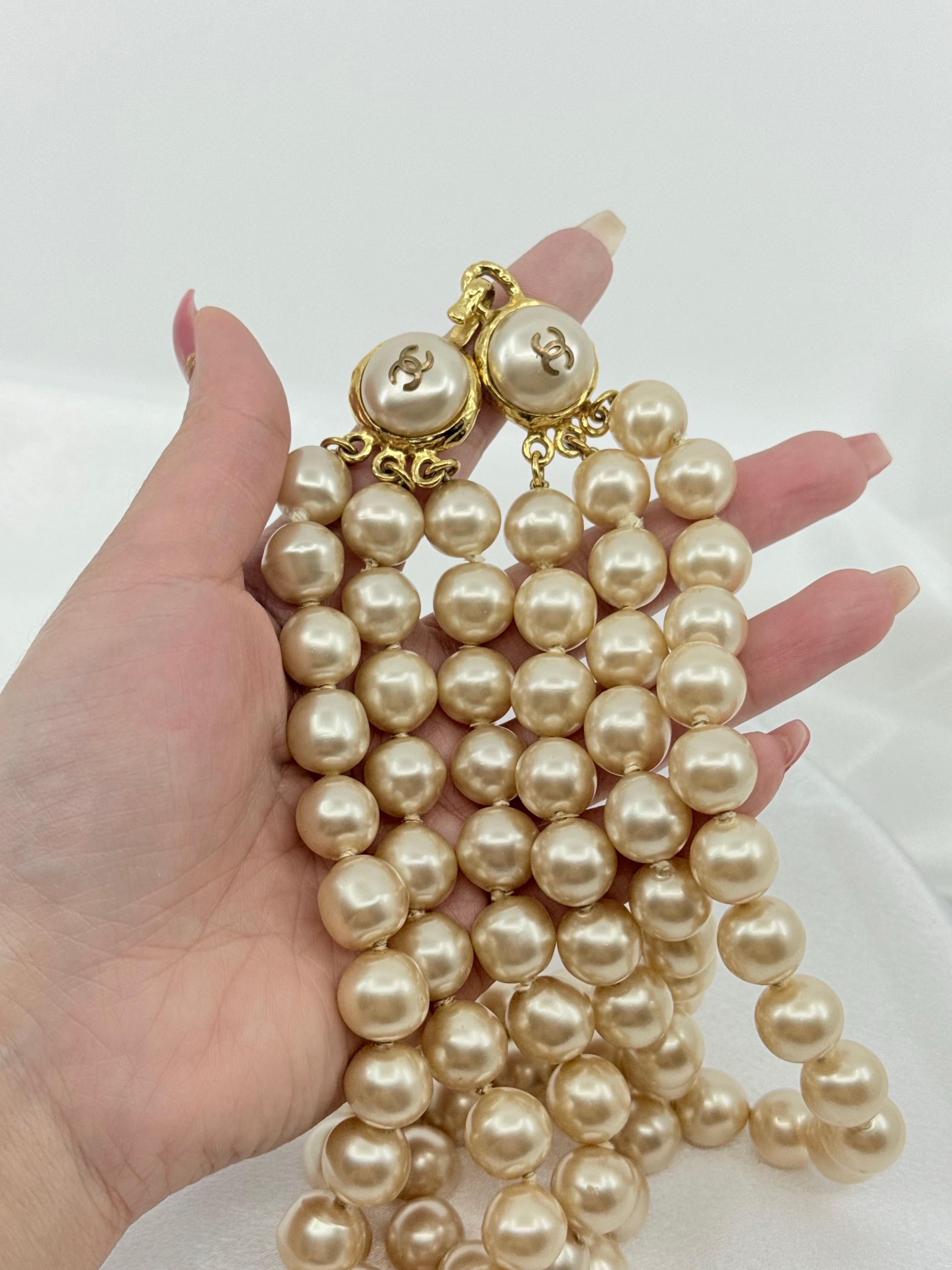 Vintage CHANEL Faux Pearl CC Logo Triple Strand Collar Necklace For Sale 4