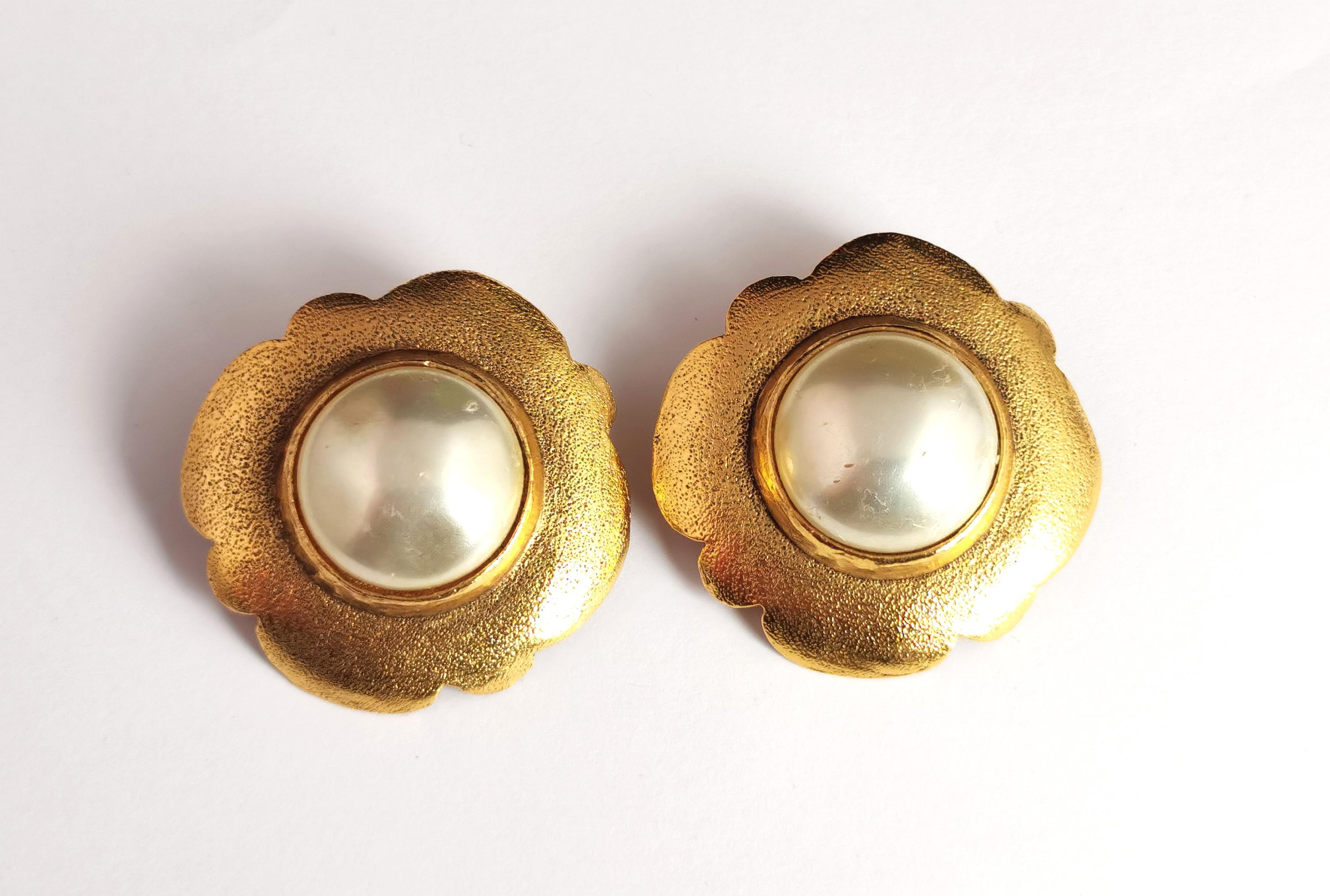 Vintage Chanel faux pearl clip on earrings, Gold tone, c1980s  For Sale 7