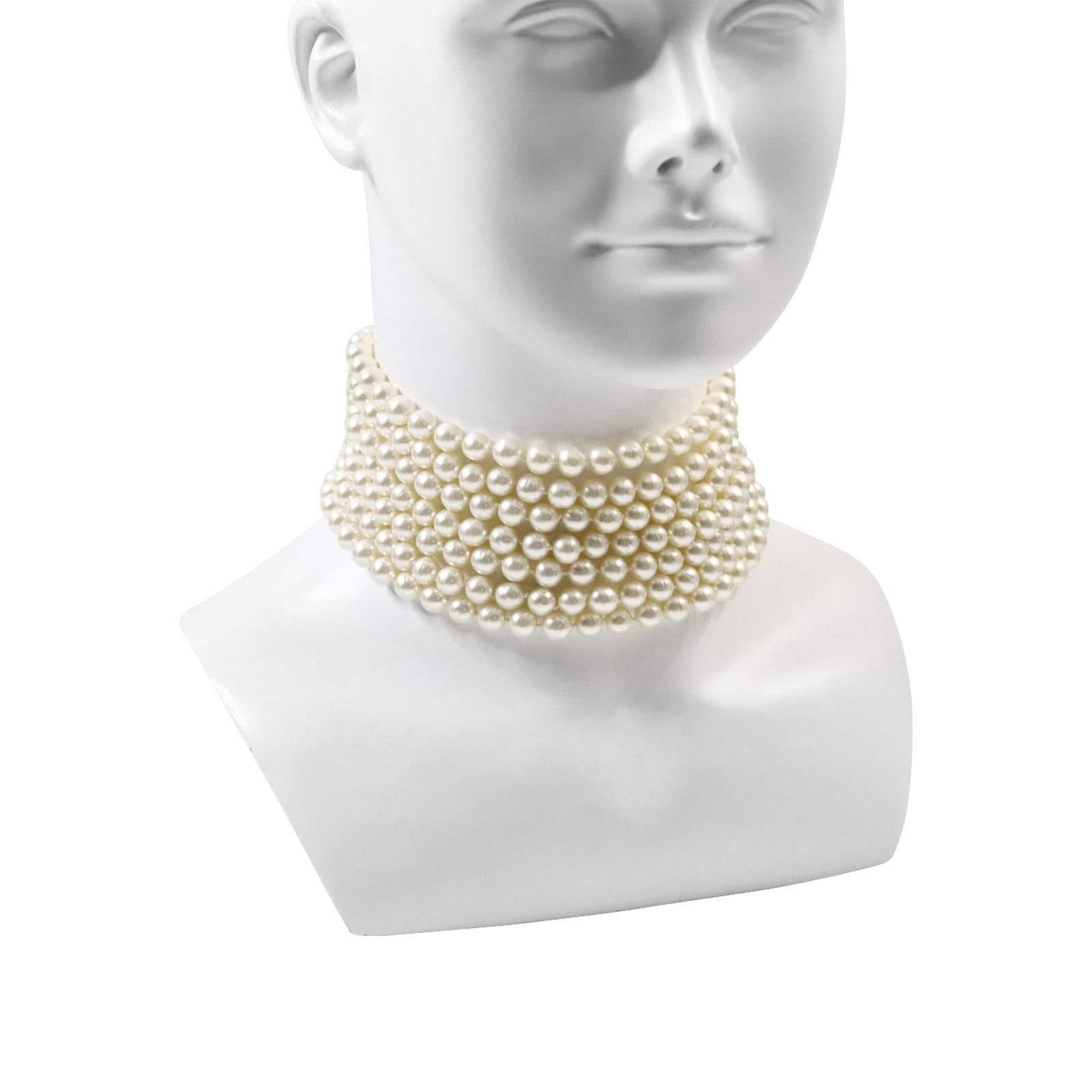 Chanel Collier ras du cou vintage en or et fausses perles, c. 1980 3