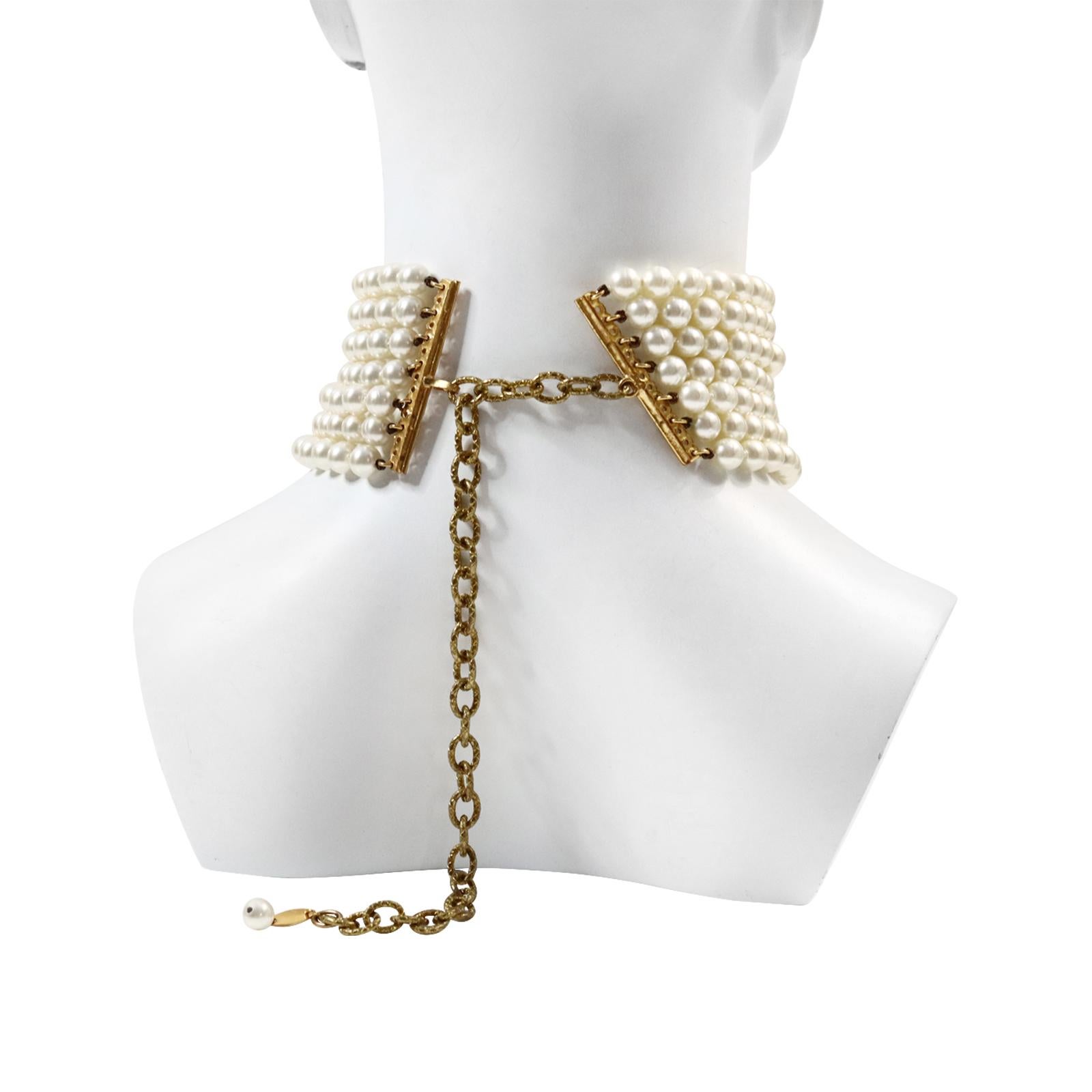 Vintage Chanel Faux Pearl Gold Choker Necklace Circa 1980s 1