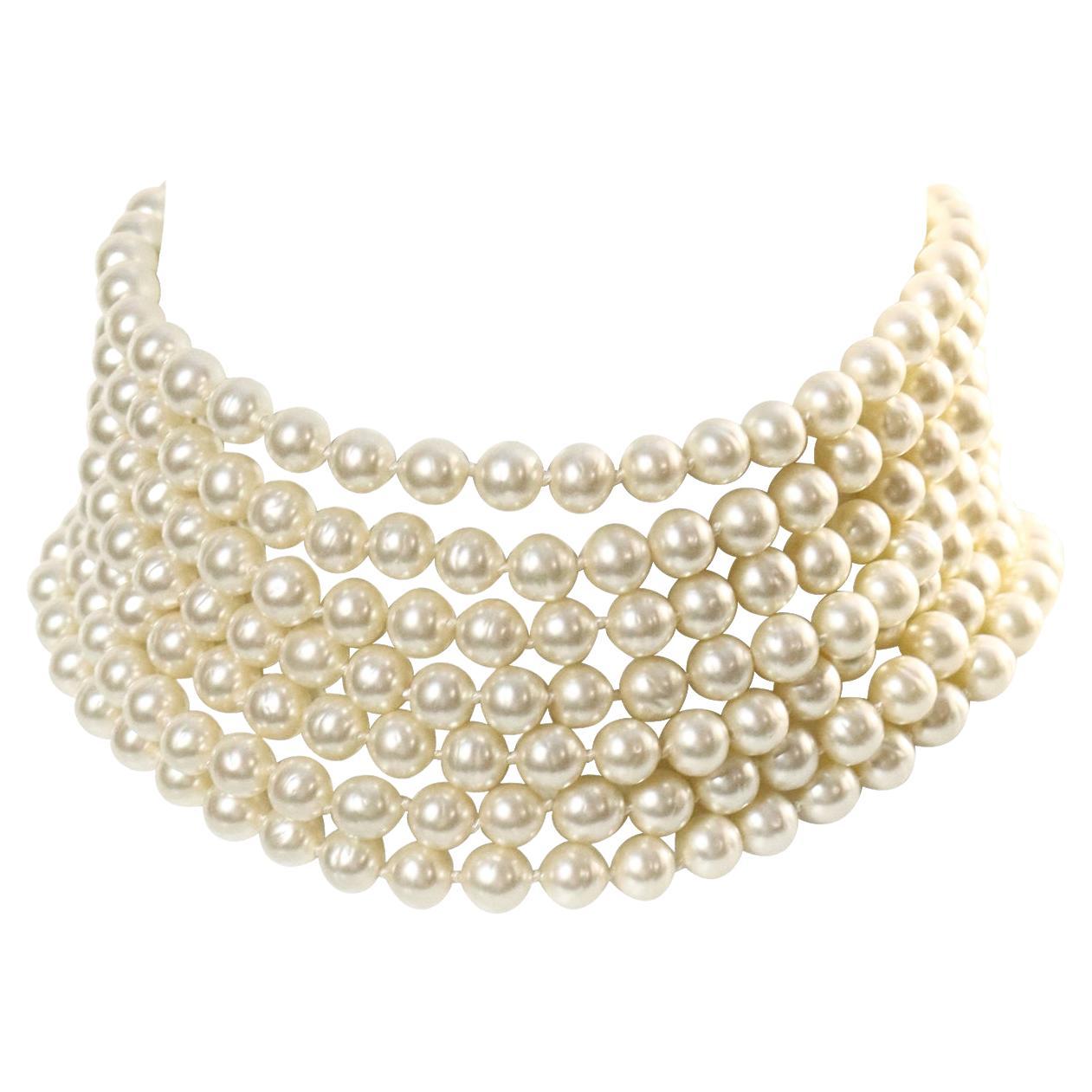 Chanel Collier ras du cou vintage en or et fausses perles, c. 1980