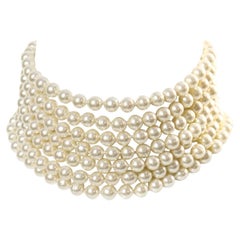 Chanel Collier ras du cou vintage en or et fausses perles, c. 1980