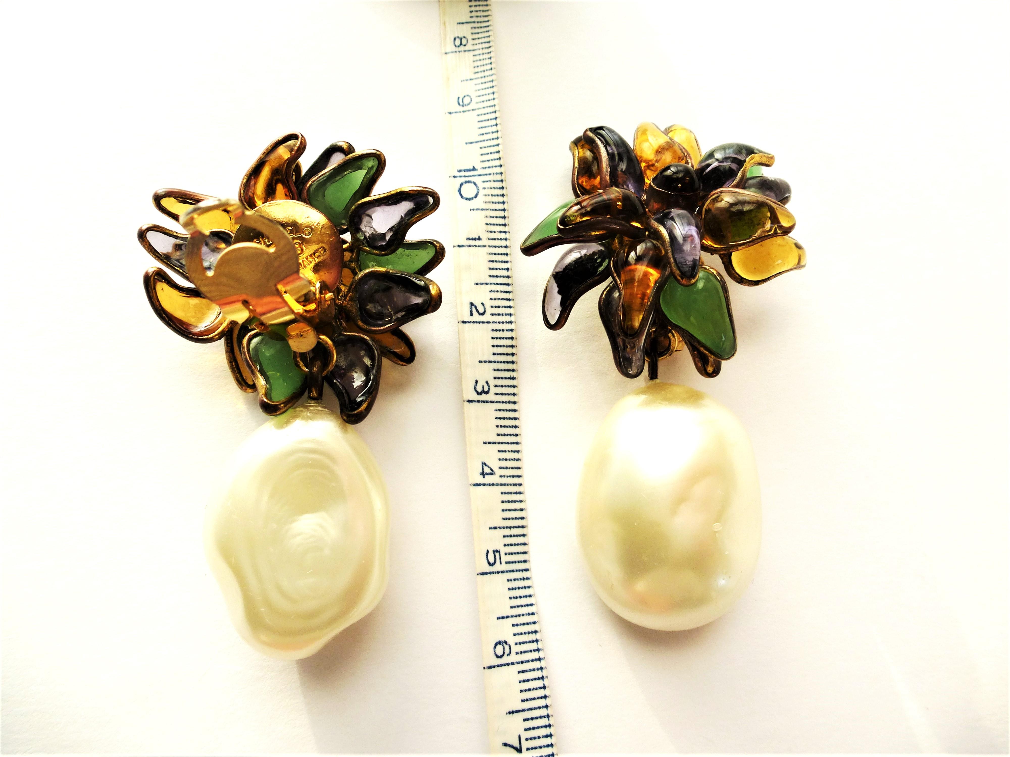  Chanel ear clips by Maison Gripoix with large pearls attached, signed 2CC8  For Sale 6