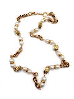 Vintage Chanel Gilt Quilted Diamanté Faux Pearl Sautoire