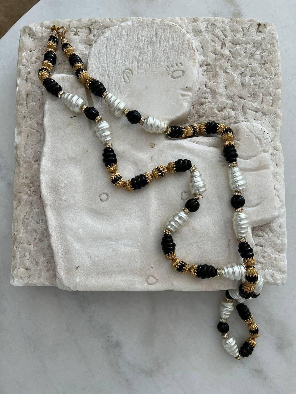 Vintage Chanel Glass Pearl and Strass Black&White Necklace, 1985 For Sale 6