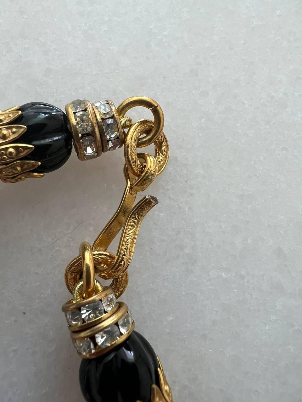 Vintage Chanel Glass Pearl and Strass Black&White Necklace, 1985 In Good Condition For Sale In New York, NY