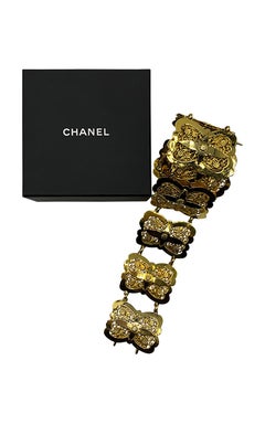 Vintage Chanel Gold Belt
