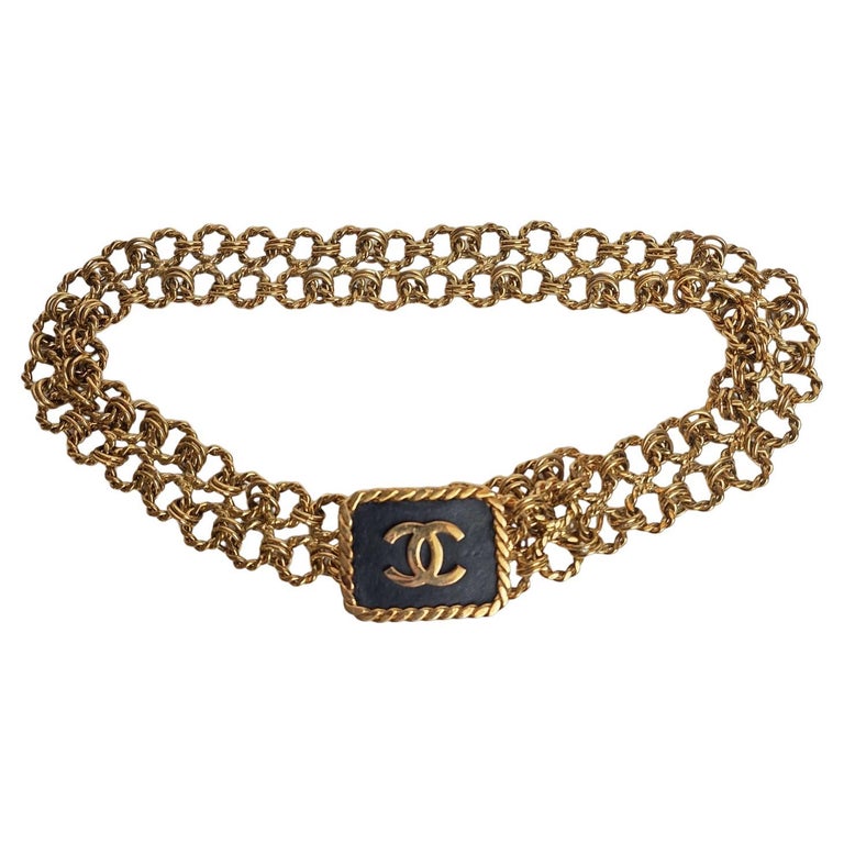 Vintage Chanel Gold CC Double Layered Chain Belt For Sale at  display picture 2