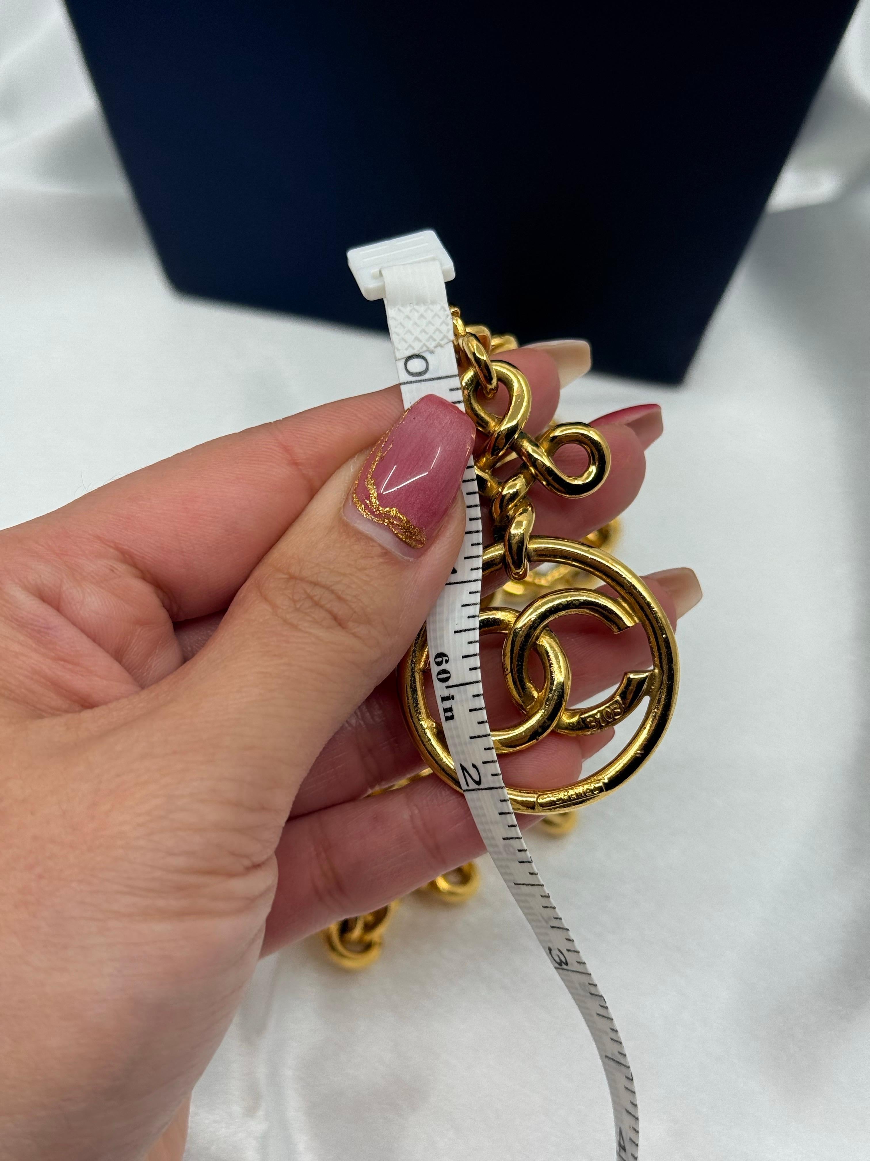 Vintage CHANEL Gold CC Unendlichkeit Anhänger Halskette im Angebot 4