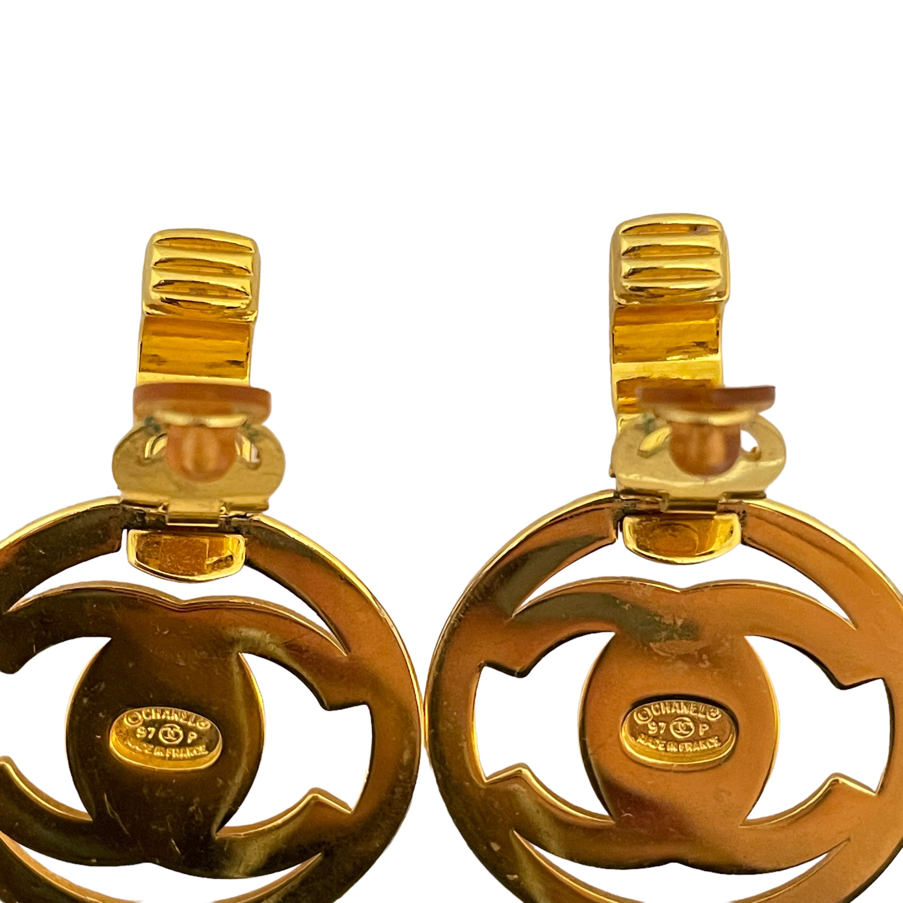 Vintage CHANEL gold CC logo turnlock door knocker runway clip on earrings 4