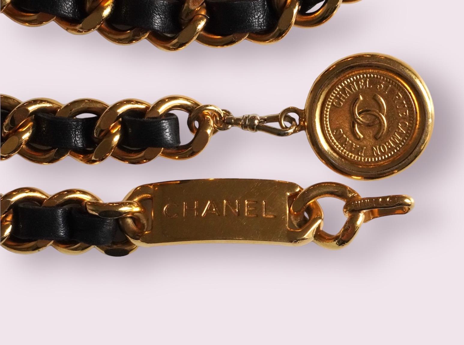 Chanel Goldkette & Ledergürtel in Gold im Zustand „Gut“ im Angebot in Beverly Hills, CA