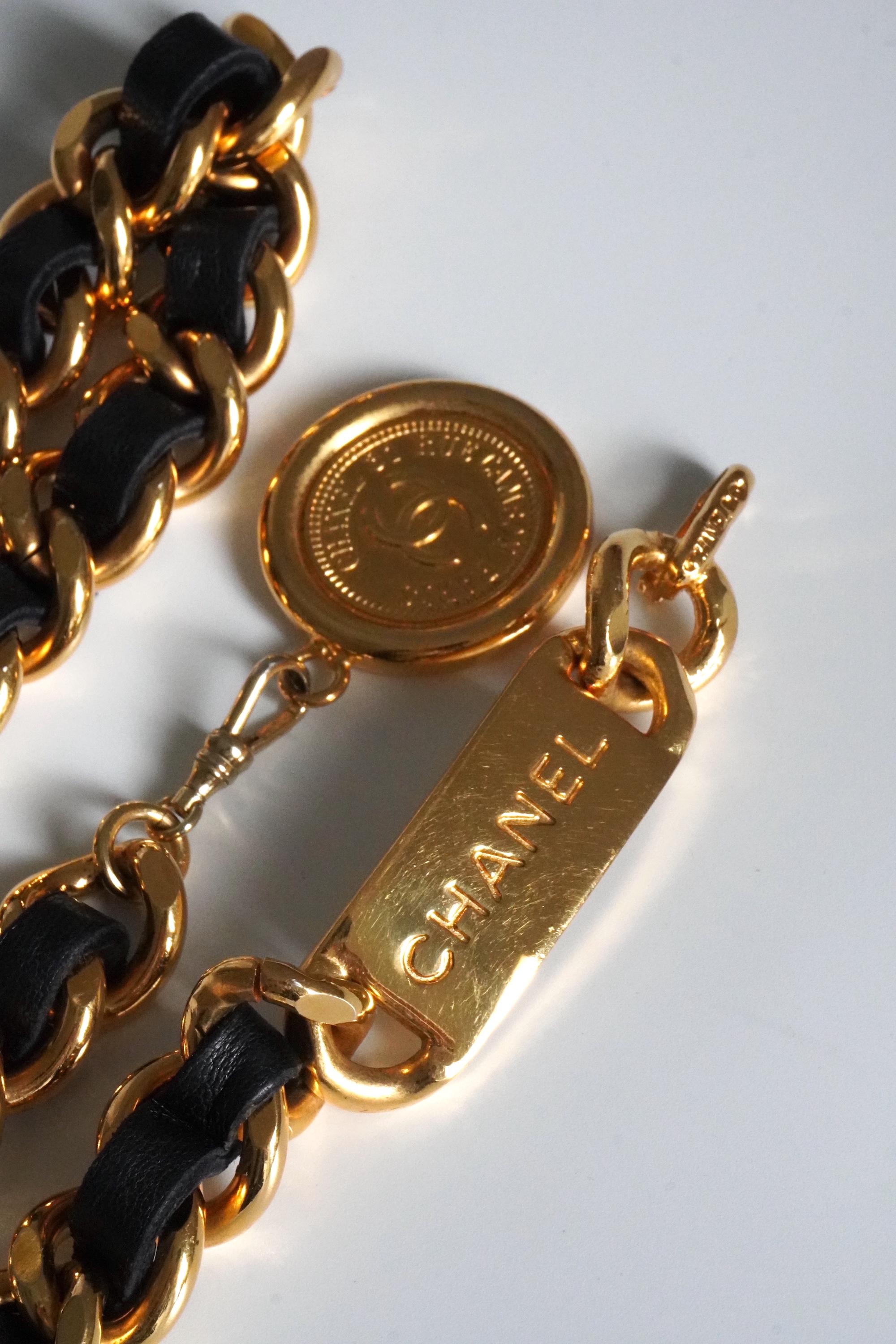 Vintage Chanel Gold Chain & Leather Belt For Sale 3