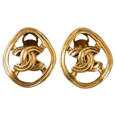 Vintage Chanel Gold Clip Earrings Spring 1996