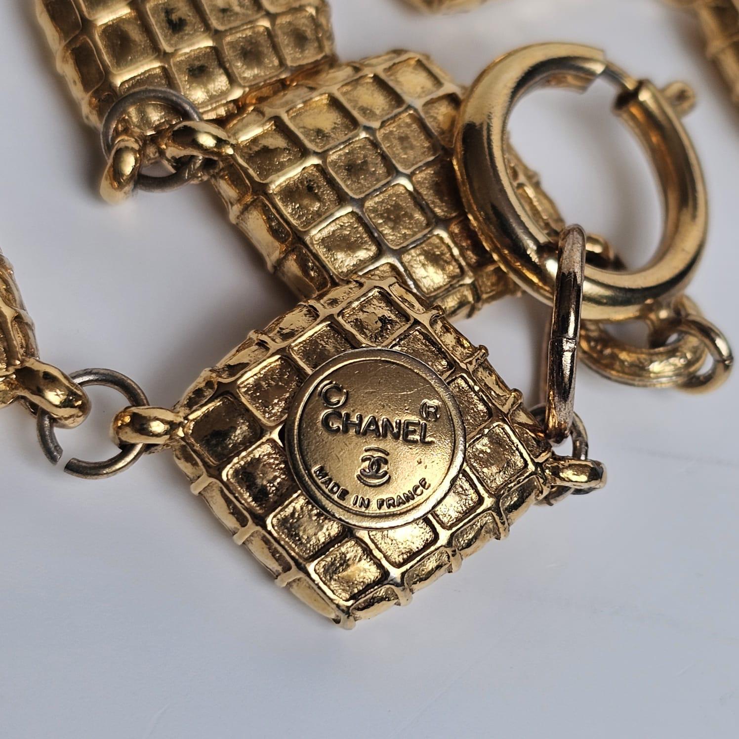 Donna Collana Chanel vintage con catena di diamanti in oro in vendita