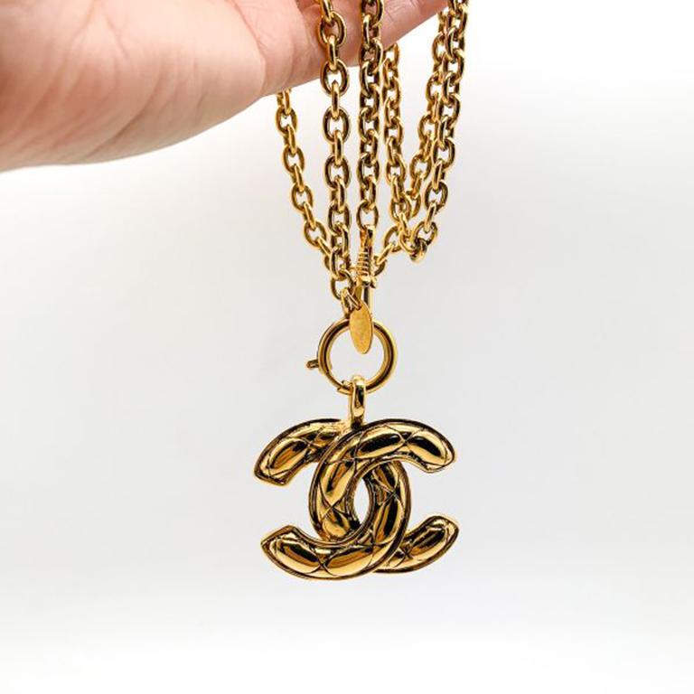 chanel gold cc necklace