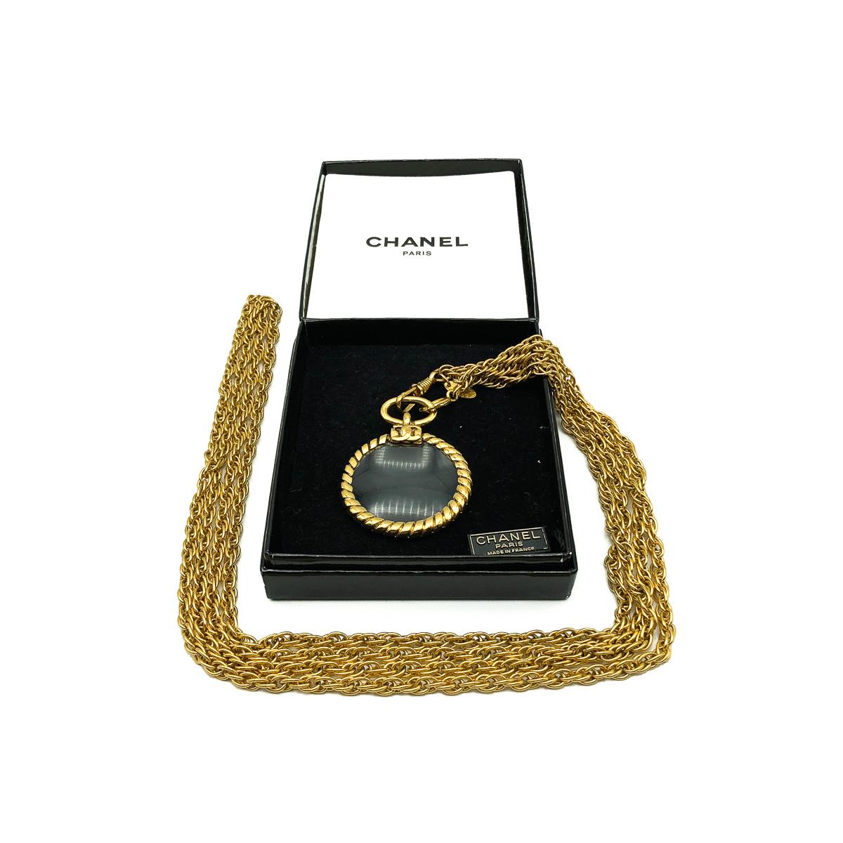 Chanel Collier vintage en verre d'œil doré et chaîne, années 1980 en vente 1