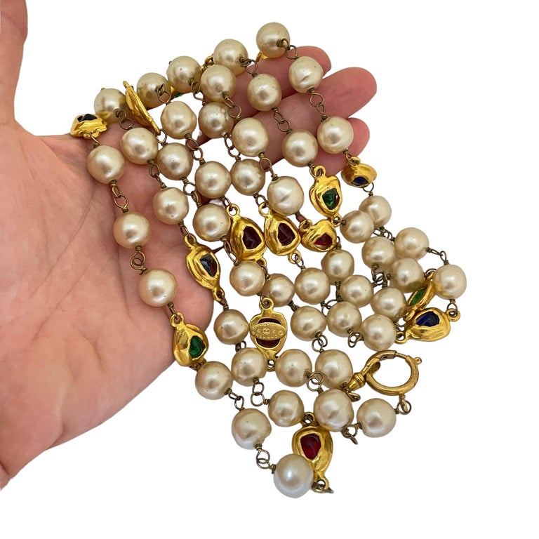 Vintage CHANEL gold pearl Gripoix jewel long designer runway necklace