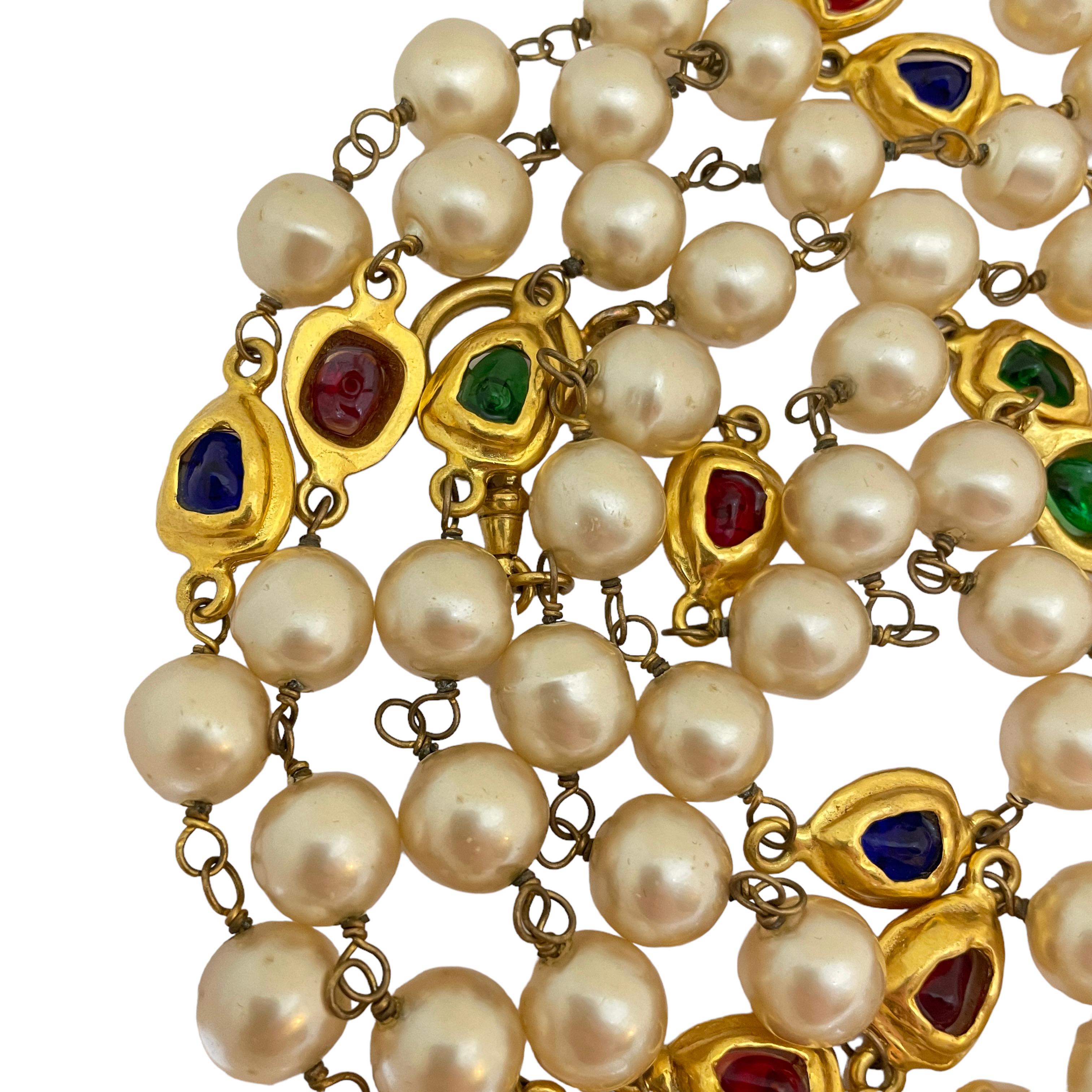 Women's or Men's Vintage CHANEL gold pearl Gripoix jewel long designer runway necklace For Sale