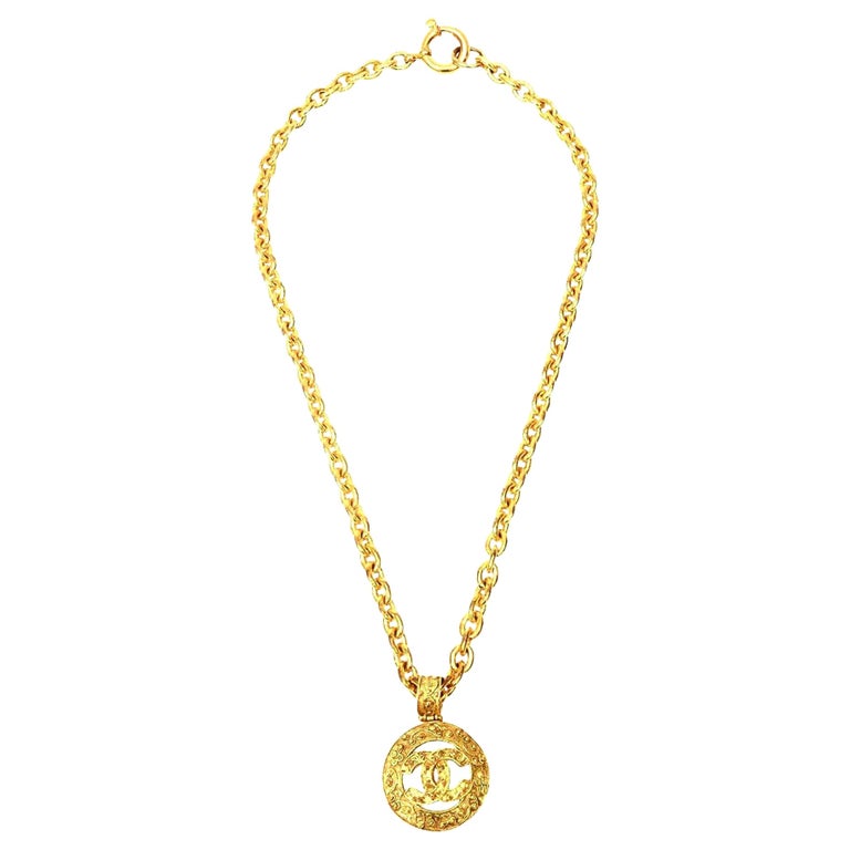 Vintage Chanel Gold Plated CC Logo Medallion Chain Necklace For