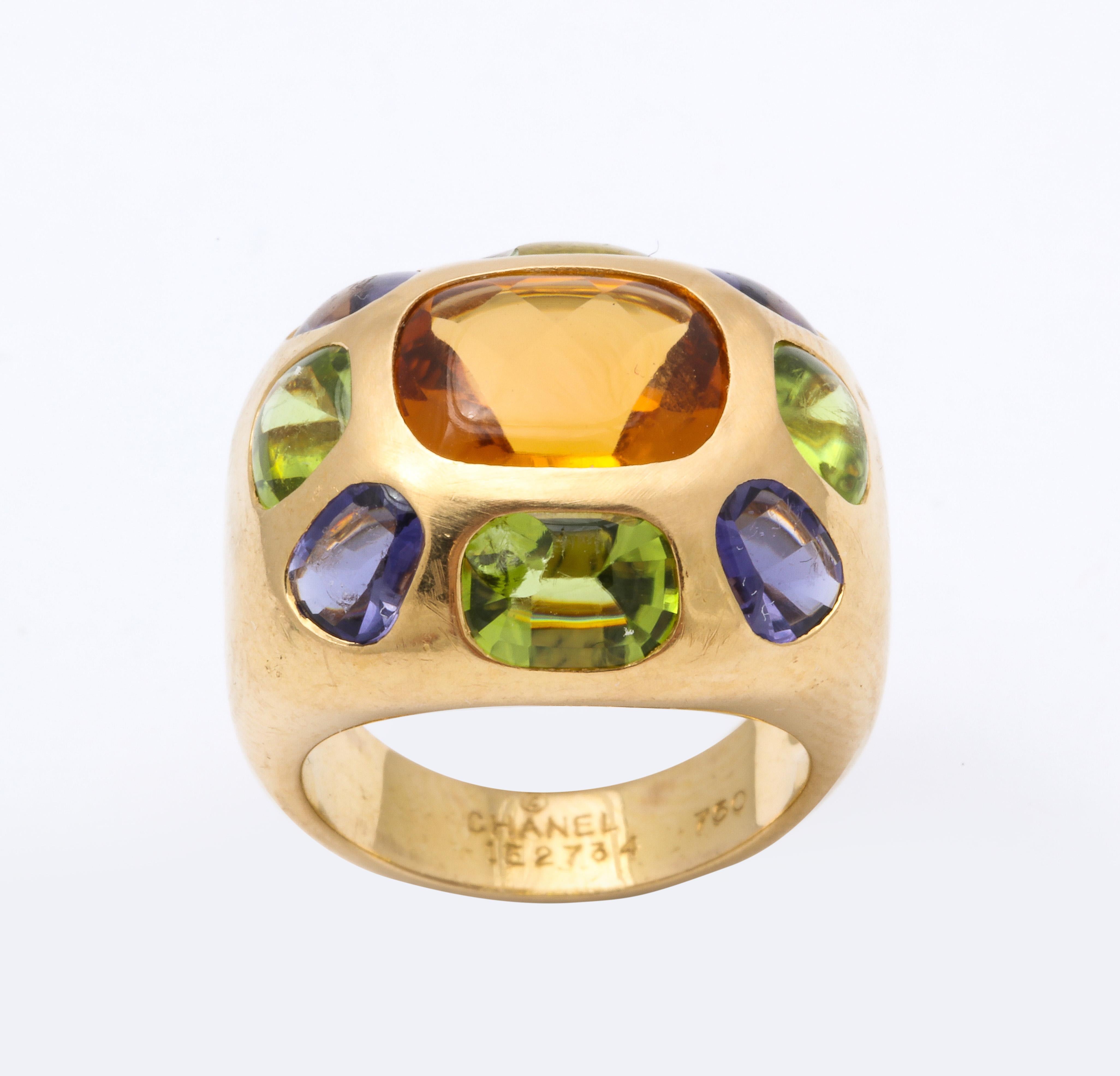 Vintage Chanel Gold Semi Precious Stone Ring In Good Condition In New York, NY