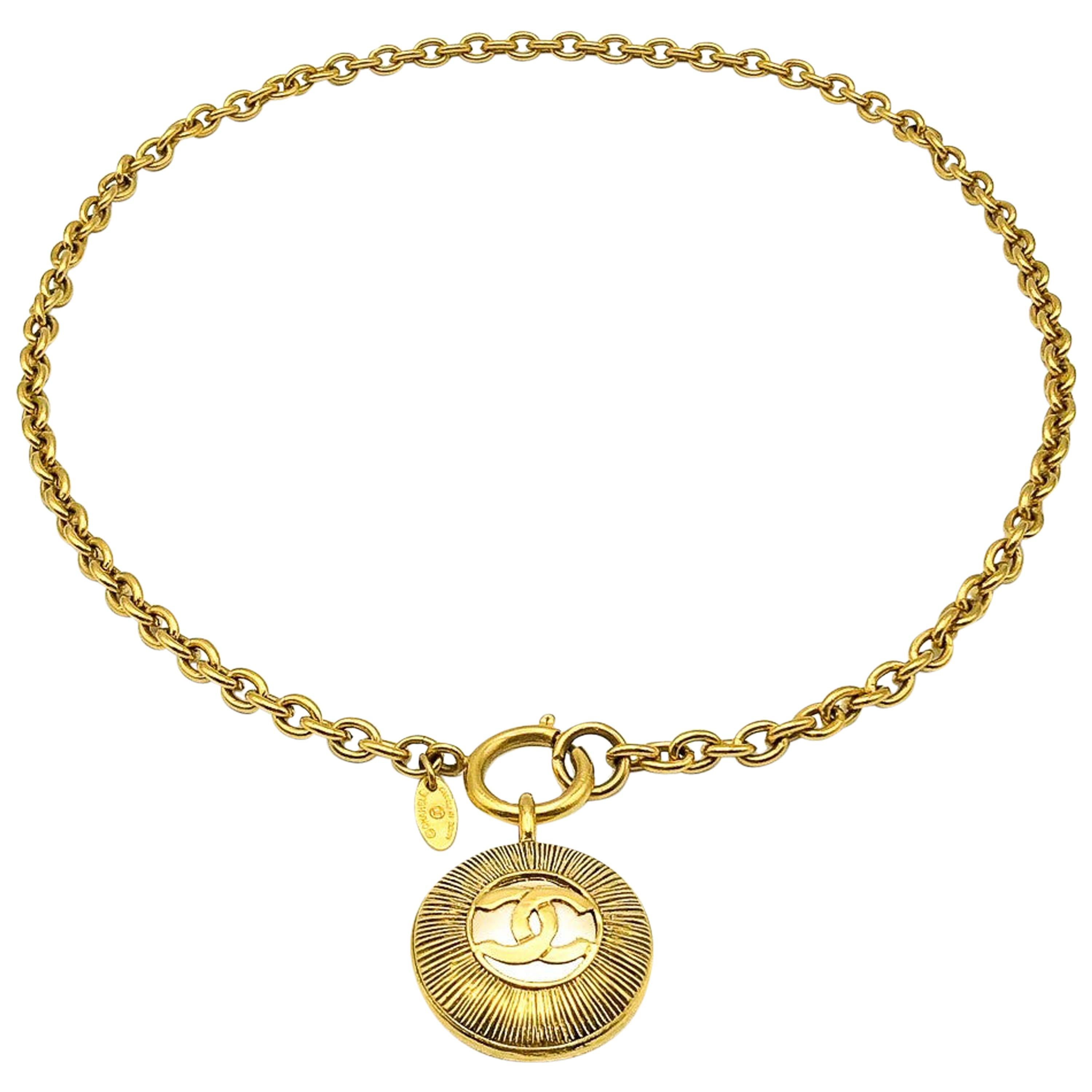 Vintage Chanel Gold Sunburst CC Logo Chain Necklace 1980s Iconic