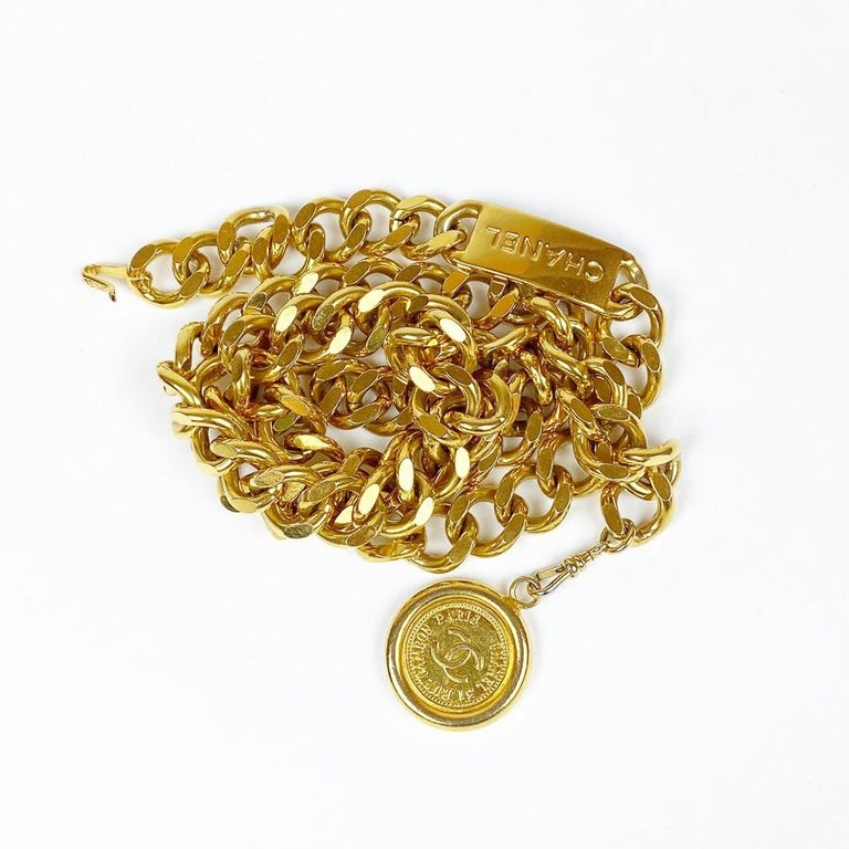 Vintage Chanel Gold Tone Chain Belt For Sale at 1stDibs | vintage chanel  chain belt, chanel gold chain belt