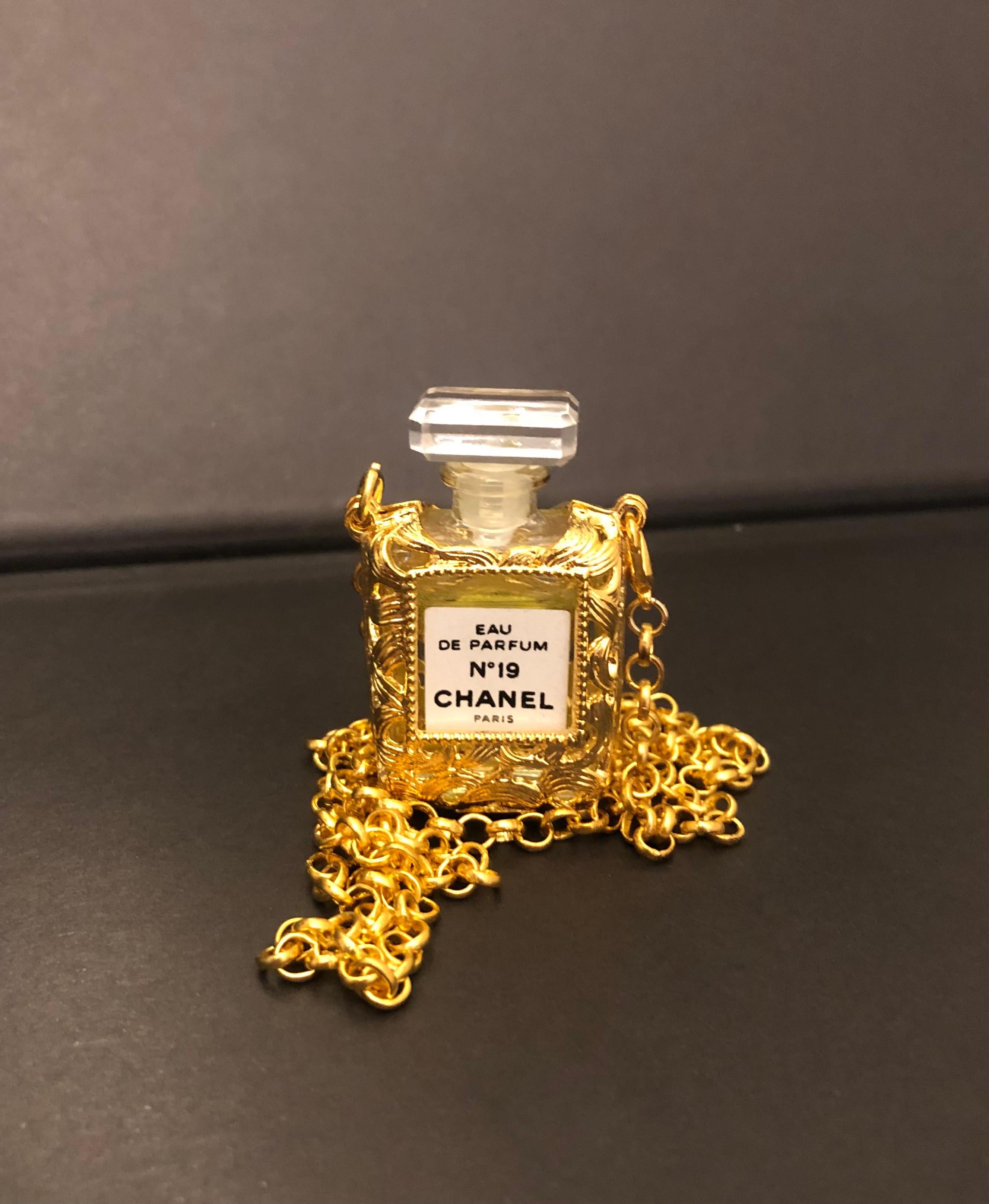Vintage CHANEL Gold Toned No 19 Perfume Chain Necklace For Sale at ...