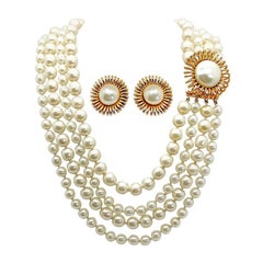 Collar y Pendientes Vintage CHANEL Grande Baroque Pearl, Early KARL LAGERFELD
