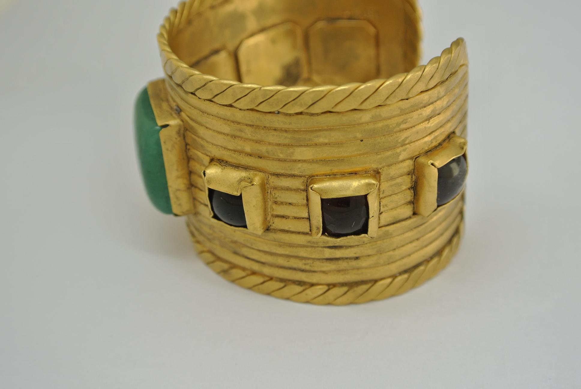 Vintage Chanel green Gripoix Glass Byzantine Statement Bracelet Cuff In Good Condition For Sale In London, GB