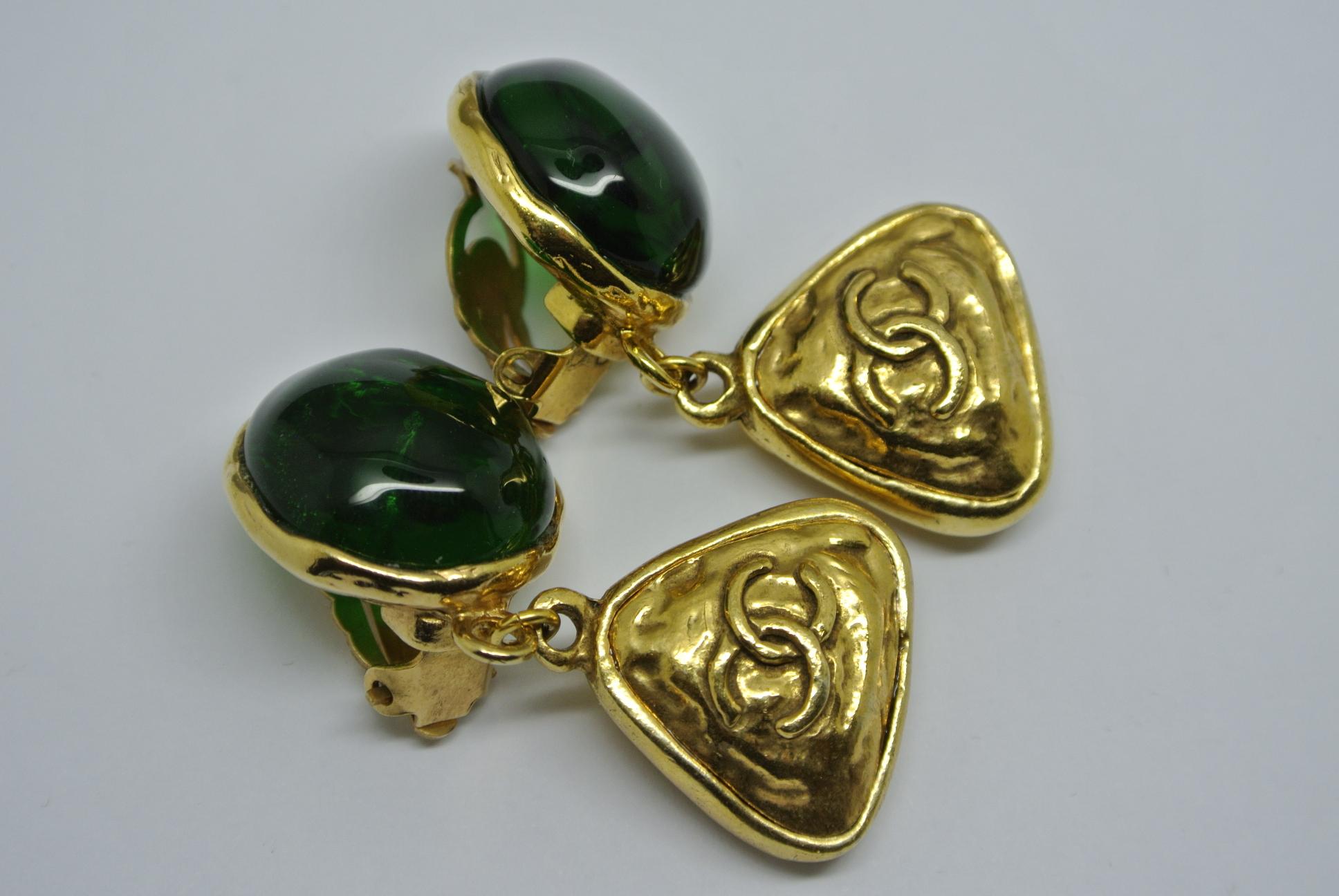Women's or Men's Vintage Chanel Green Poured Glass Logo Drop Earrings For Sale