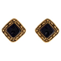 Vintage Chanel Gripoix clip-on earrings