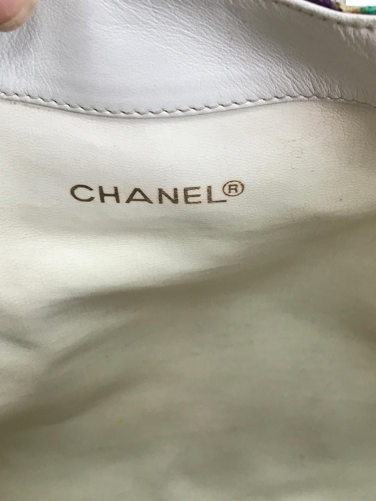 Vintage Chanel Gripoix Large Printed Canvas and Leather Shoulder Bag 1980s Rare 12