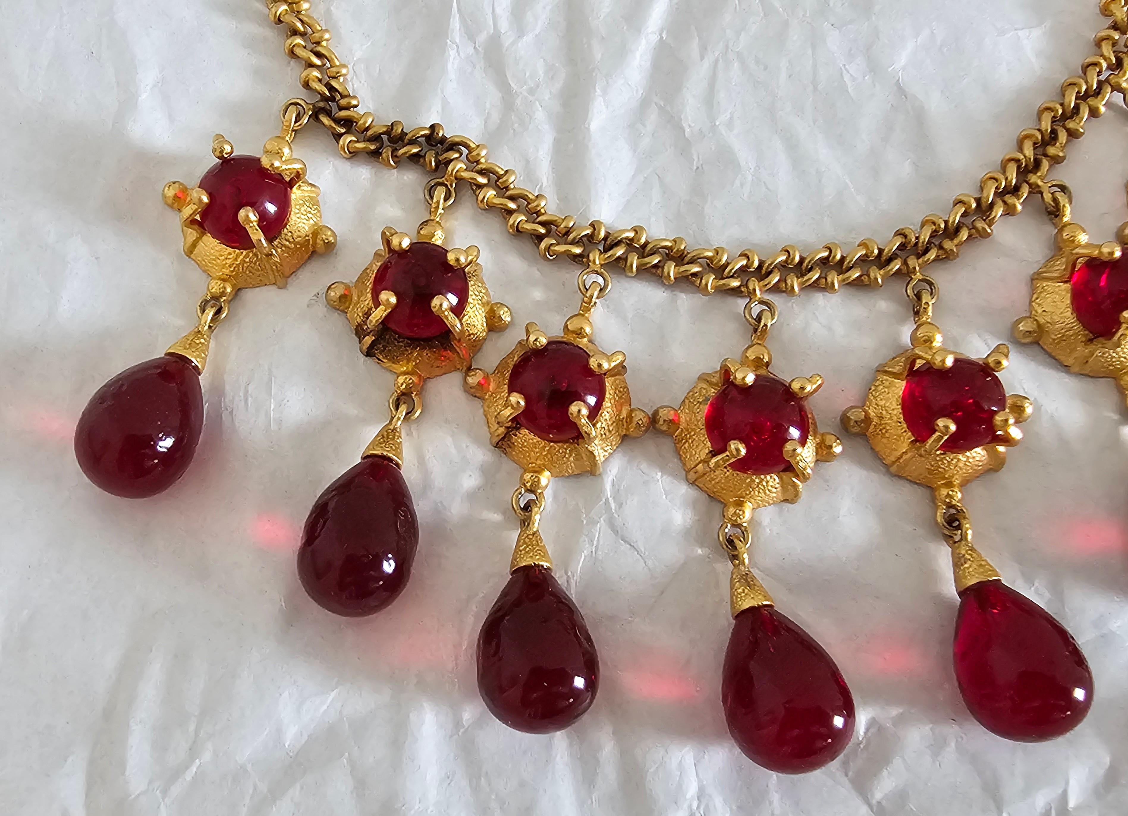 Vintage Chanel Gripoix Pate de Verre Bib Necklace With Red Poured Glass Teardrop For Sale 7