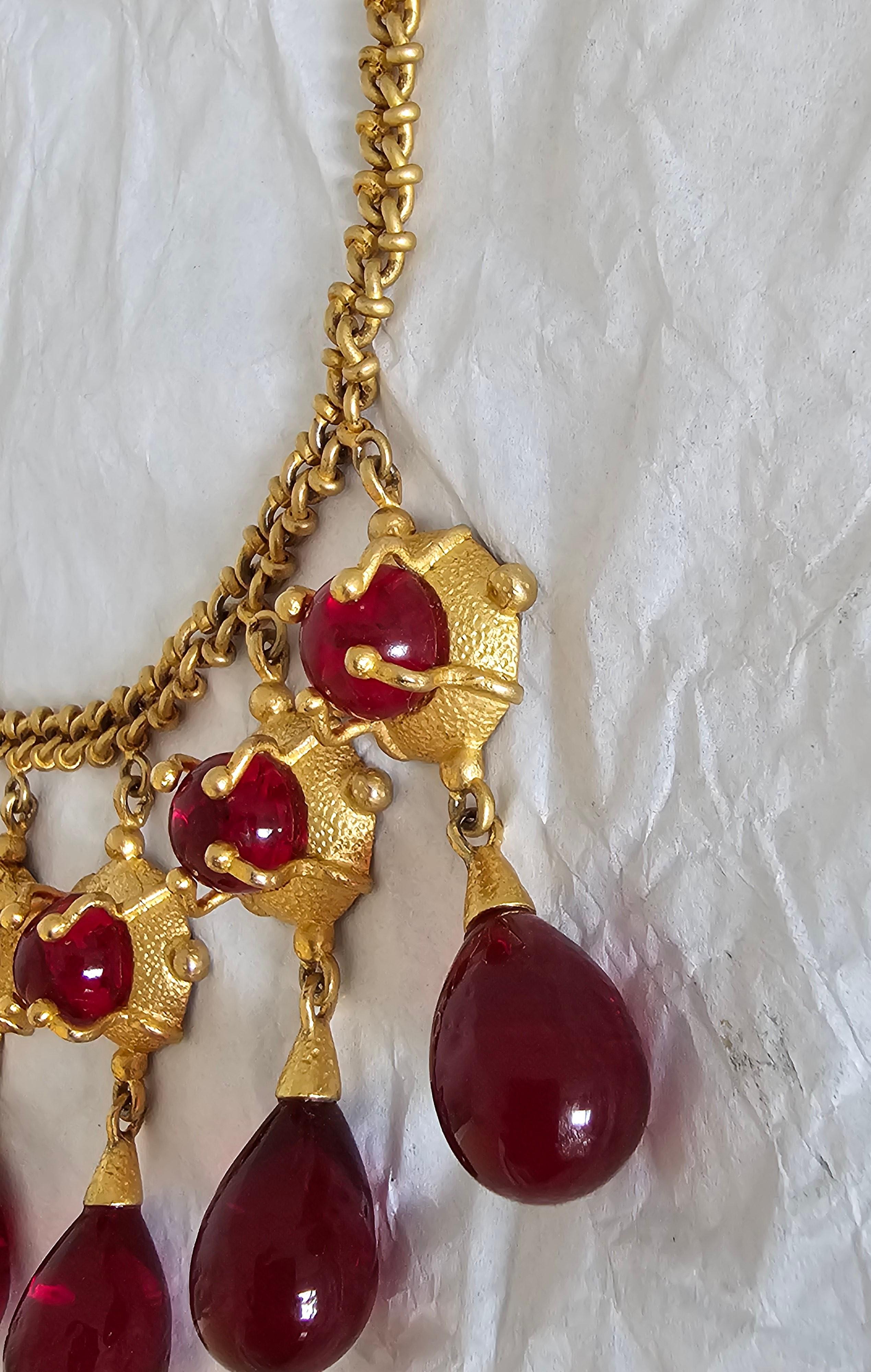 Vintage Chanel Gripoix Pate de Verre Bib Necklace With Red Poured Glass Teardrop For Sale 12